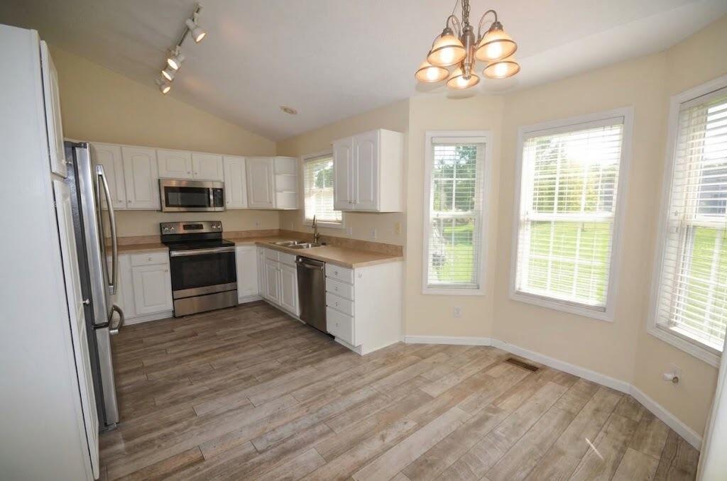 3015 Mandarin Grove Lane Kalamazoo MI 49004