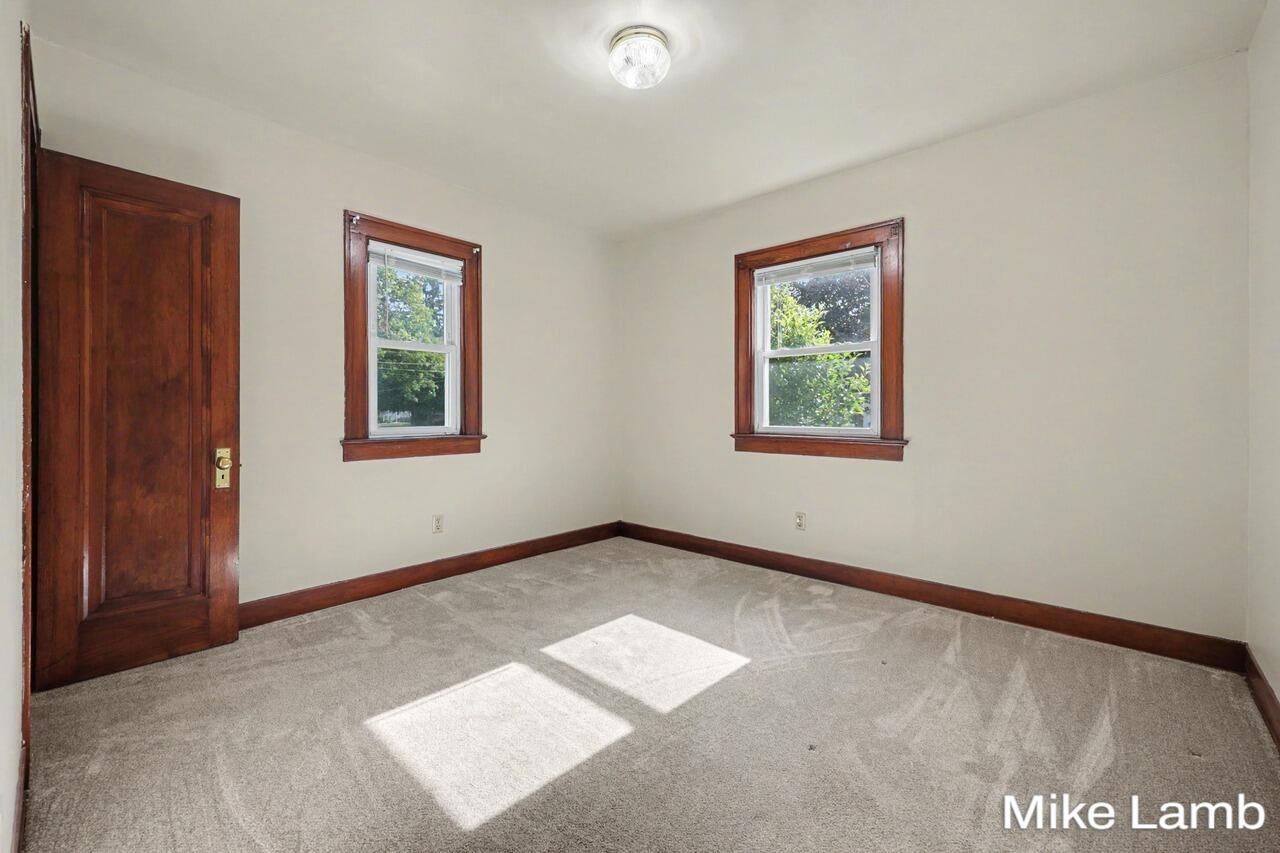 735 Van Buren Avenue NW Grand Rapids MI 49504