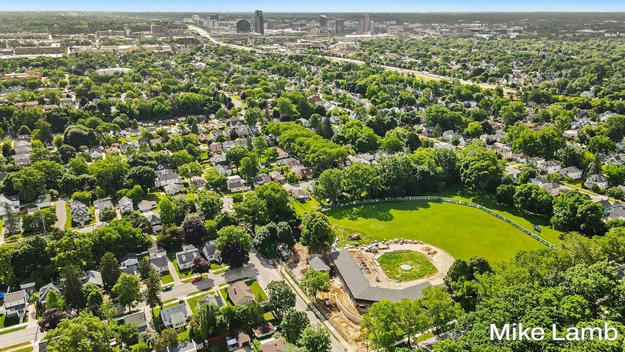 735 Van Buren Avenue NW Grand Rapids MI 49504