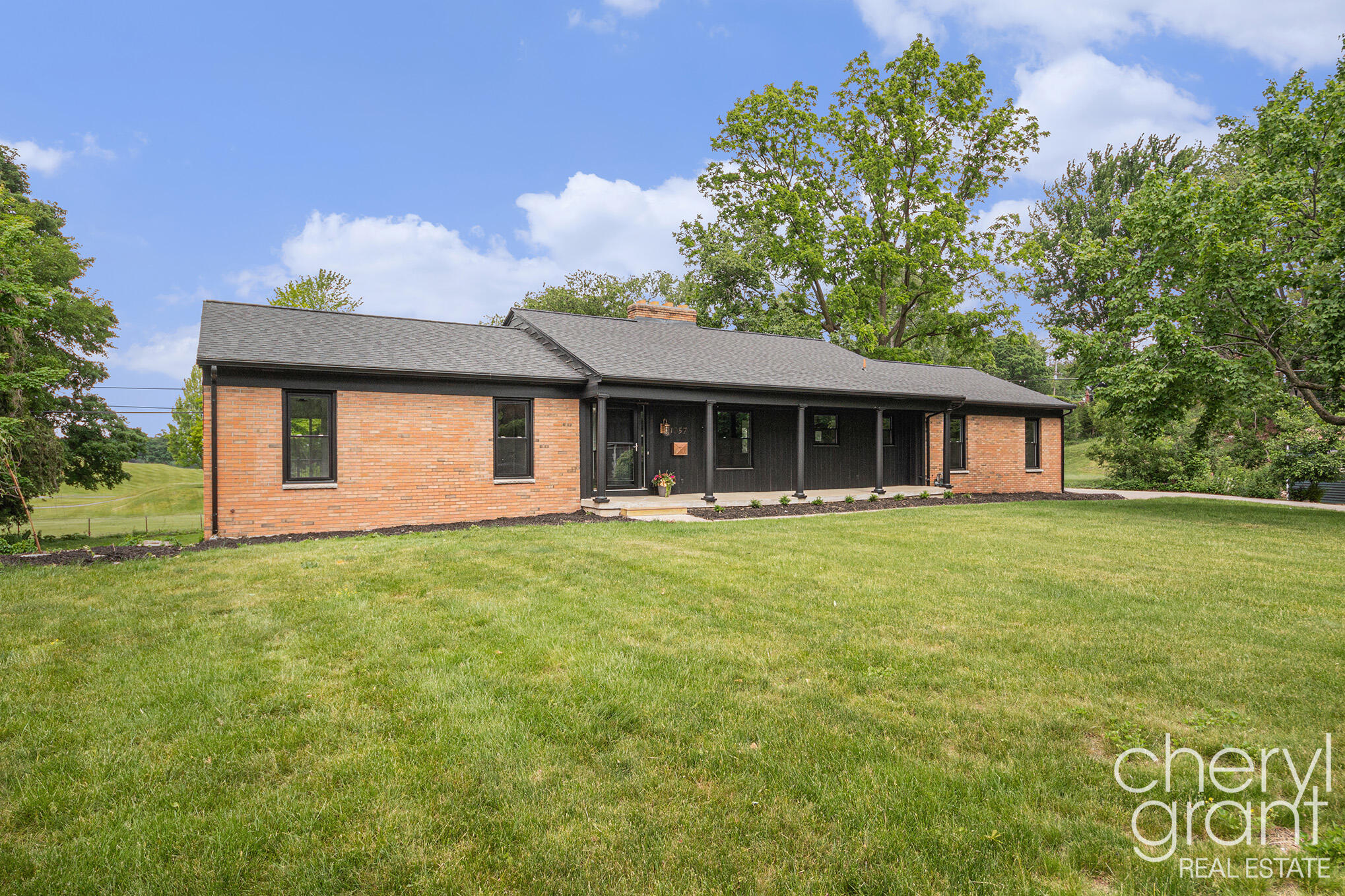 1757 Westlane Drive NE Grand Rapids MI 49505