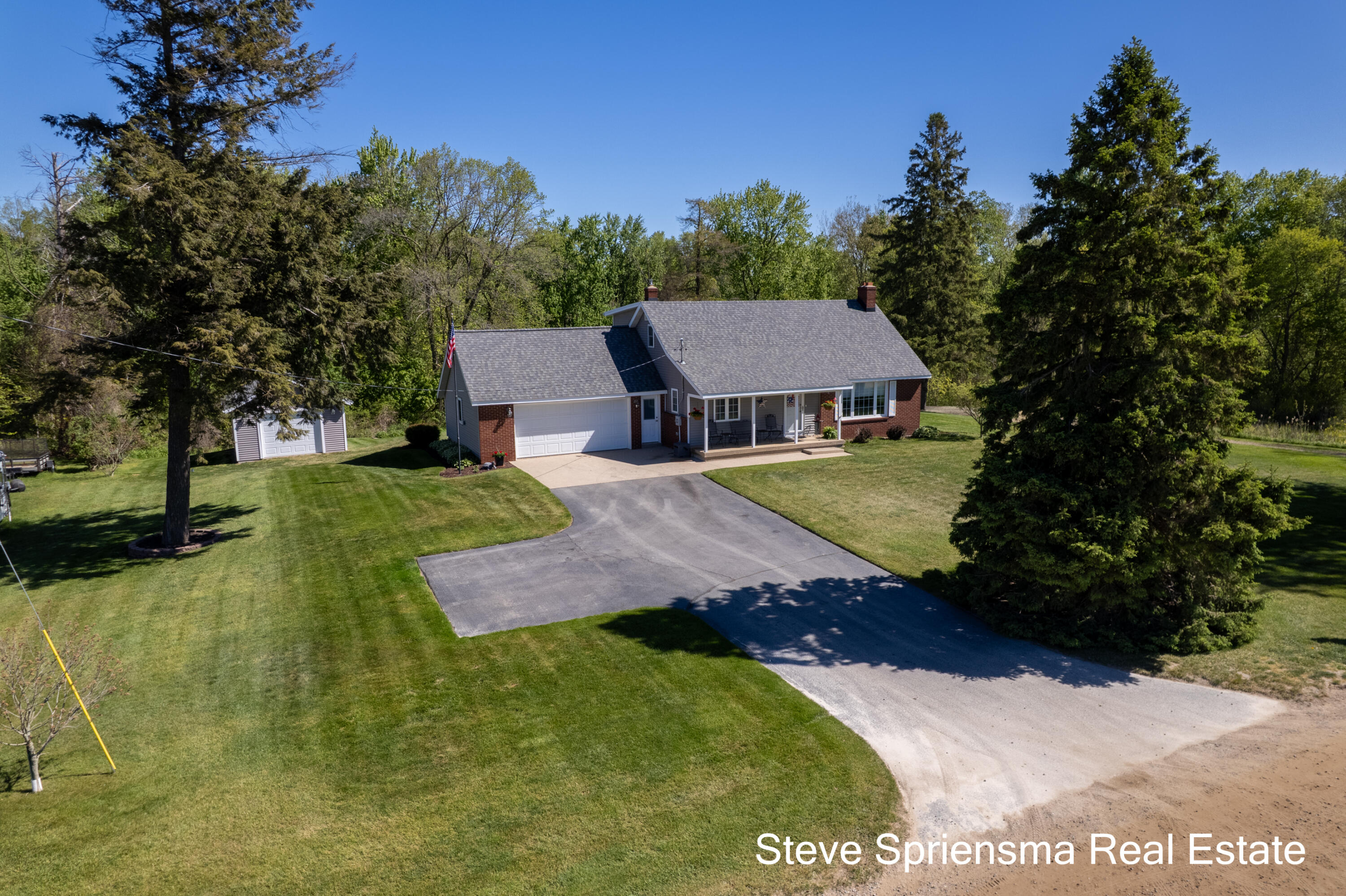 9861 Pierce Street Zeeland MI 49464