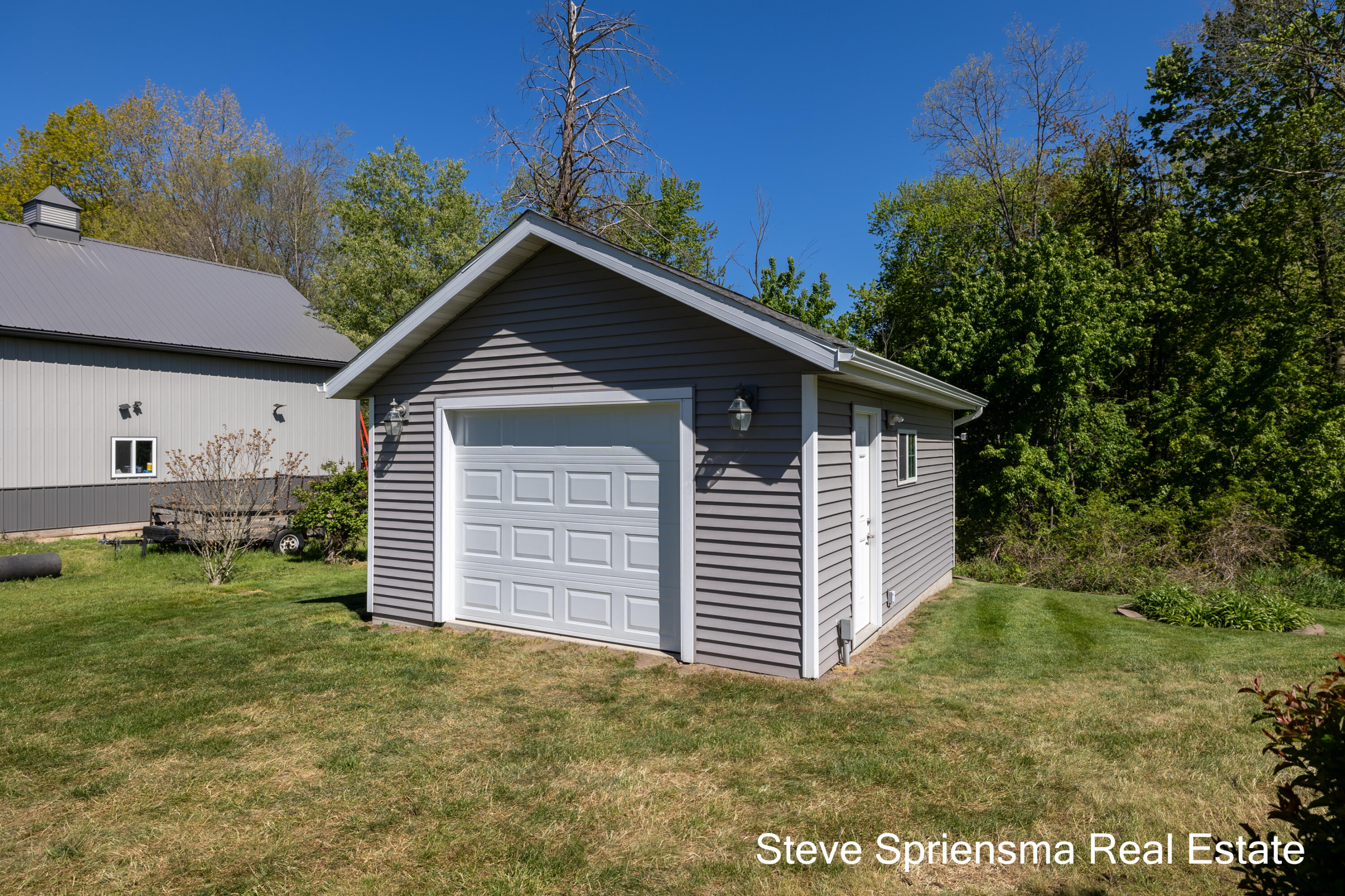 9861 Pierce Street Zeeland MI 49464