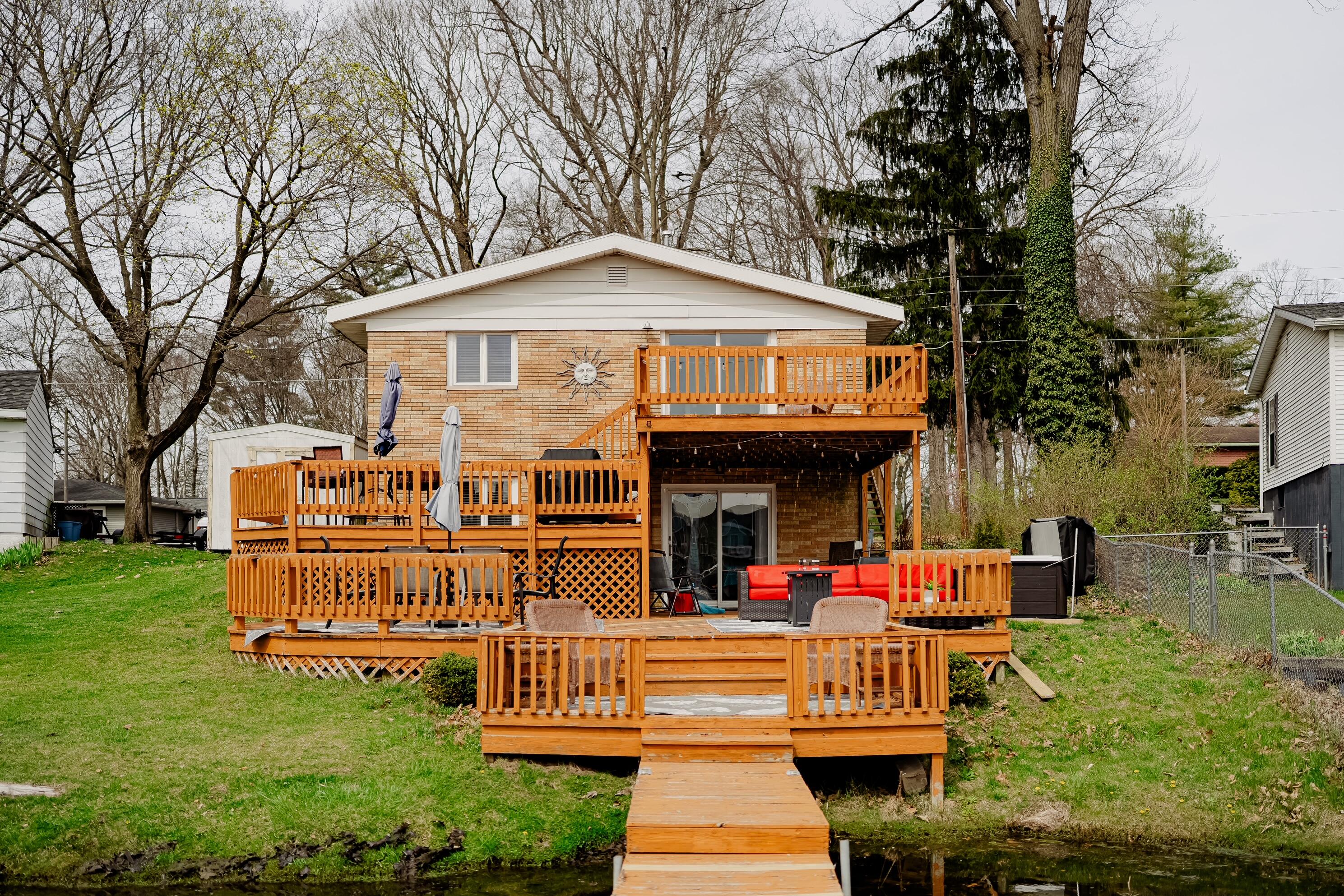 4733 Shore Drive Coloma MI 49038