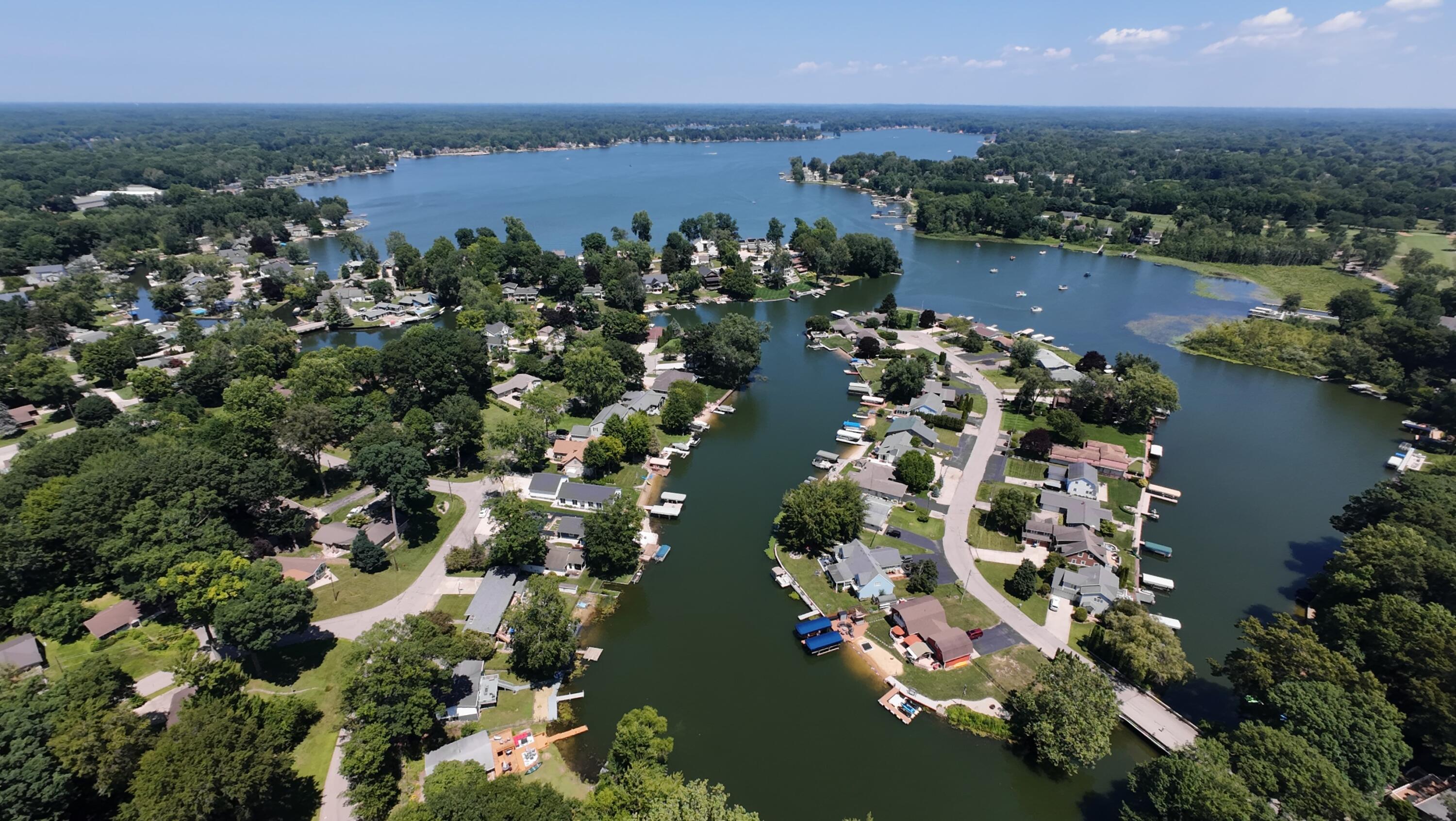 4733 Shore Drive Coloma MI 49038
