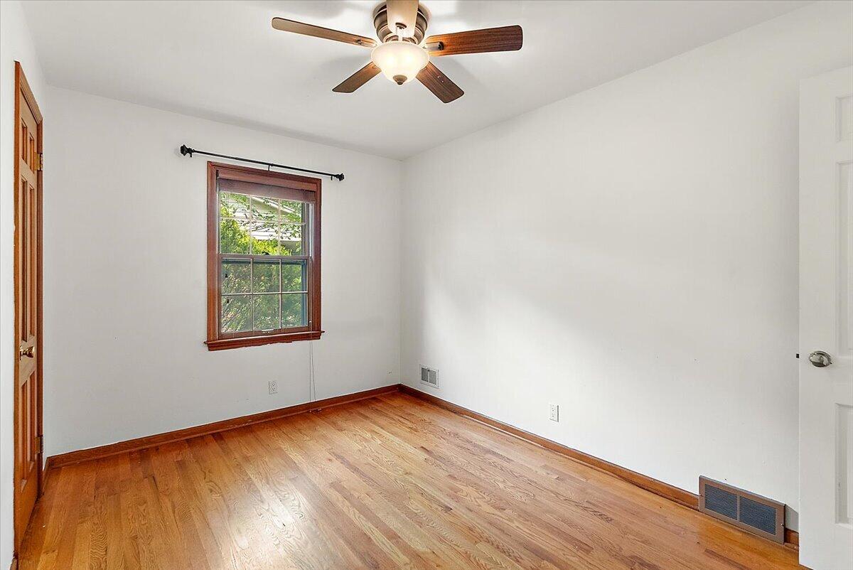 4742 Curwood Avenue SE Grand Rapids MI 49508