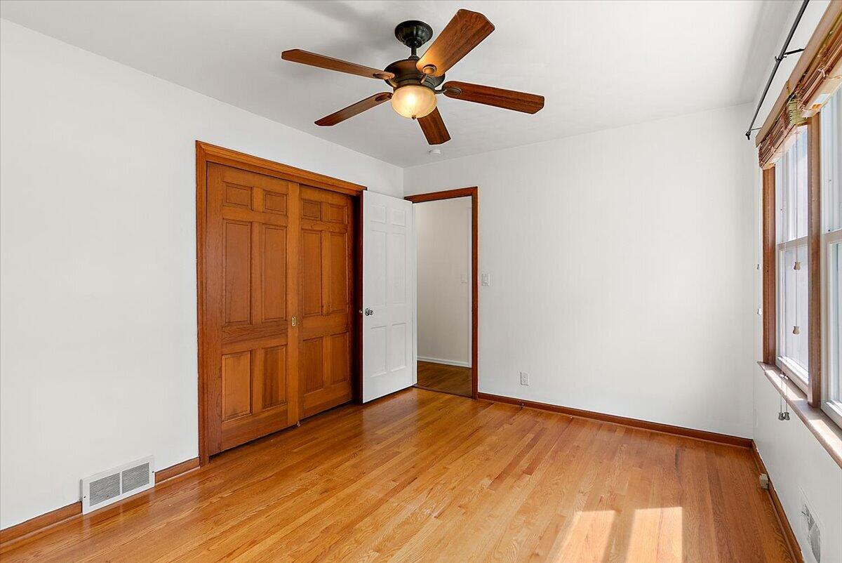 4742 Curwood Avenue SE Grand Rapids MI 49508