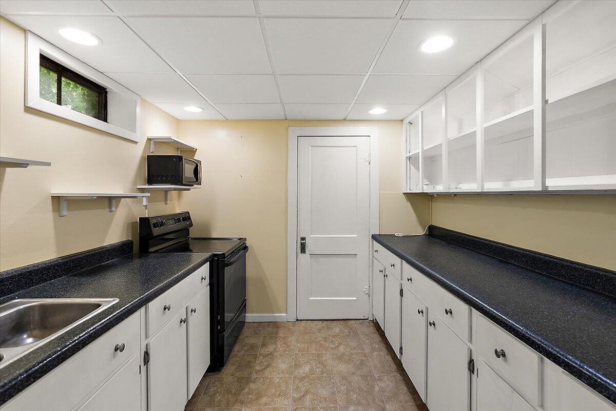 4742 Curwood Avenue SE Grand Rapids MI 49508