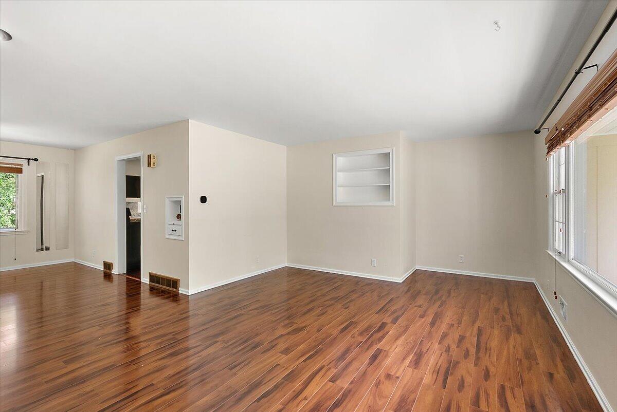 4742 Curwood Avenue SE Grand Rapids MI 49508