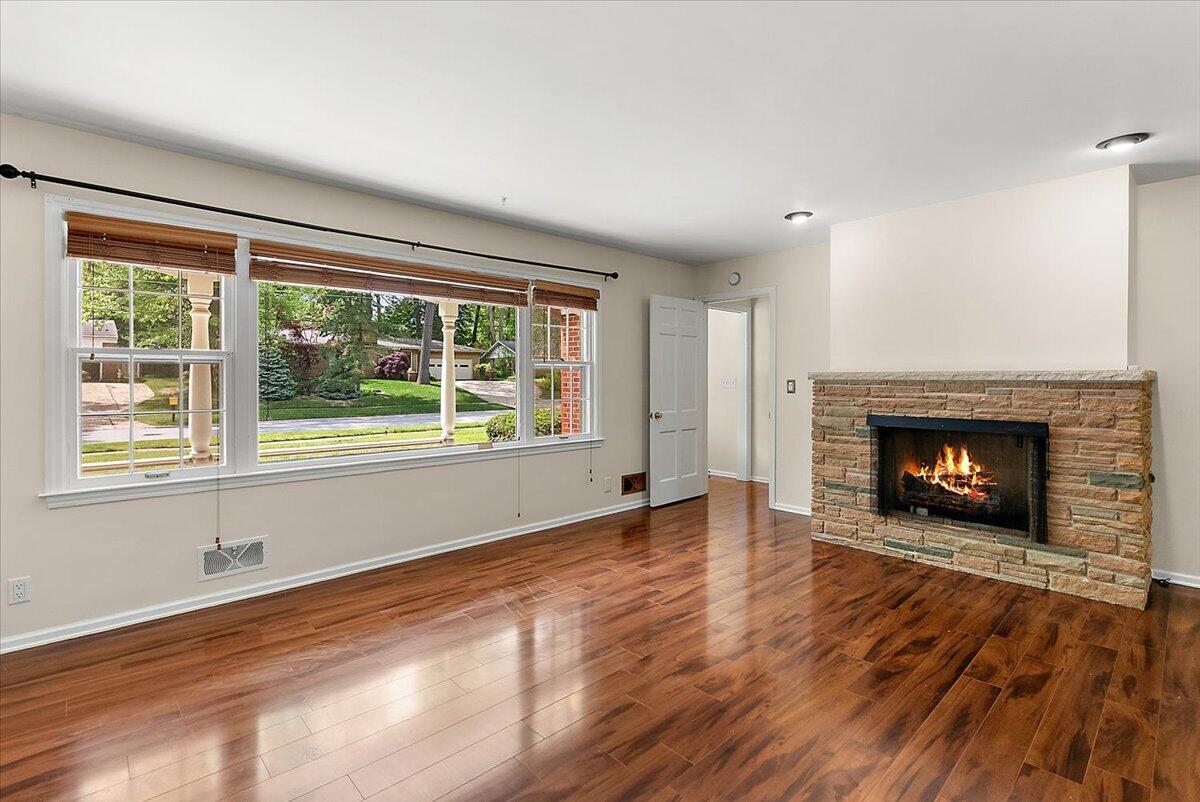 4742 Curwood Avenue SE Grand Rapids MI 49508