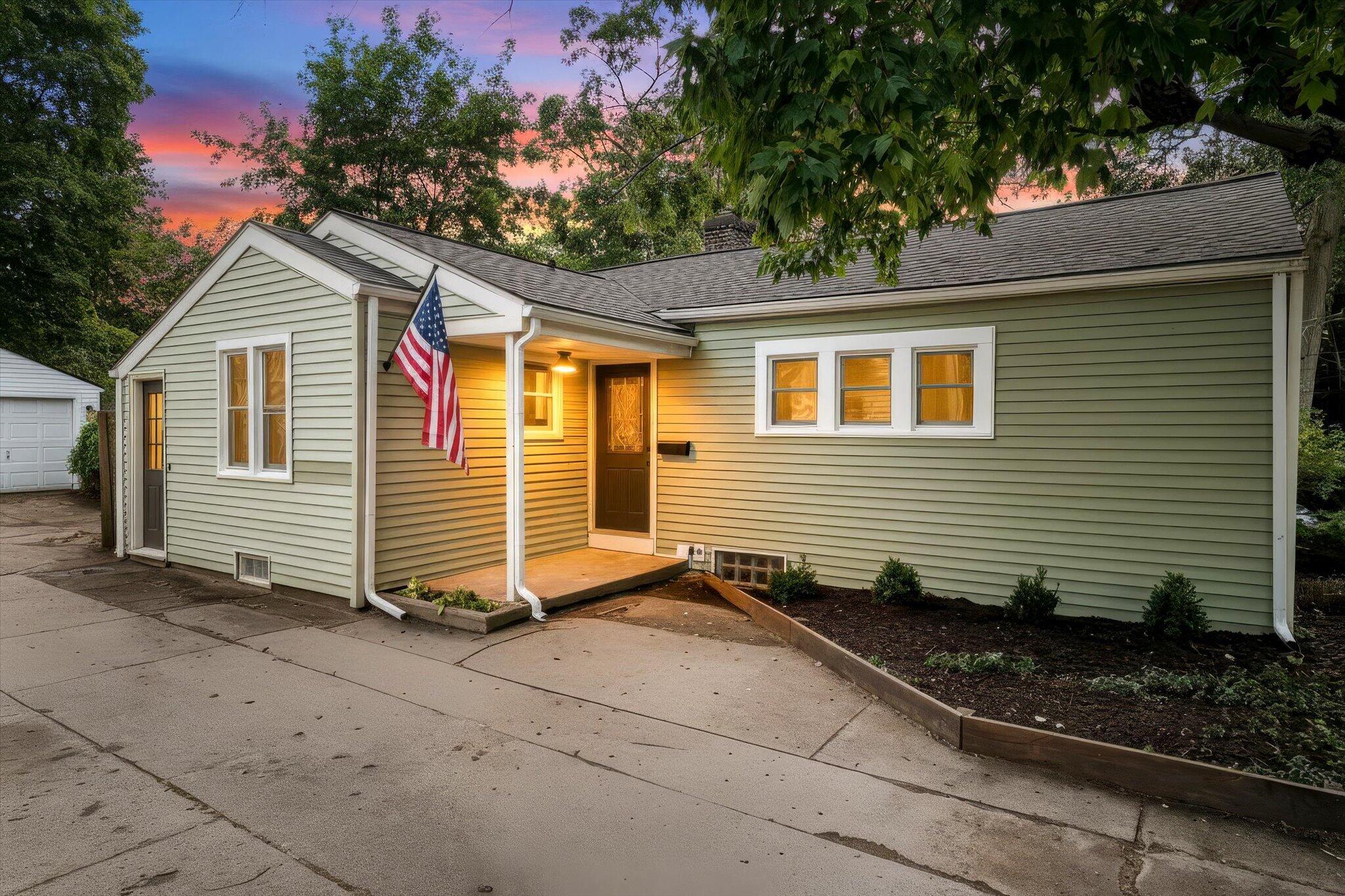 1034 Griswold Street SE Grand Rapids MI 49507