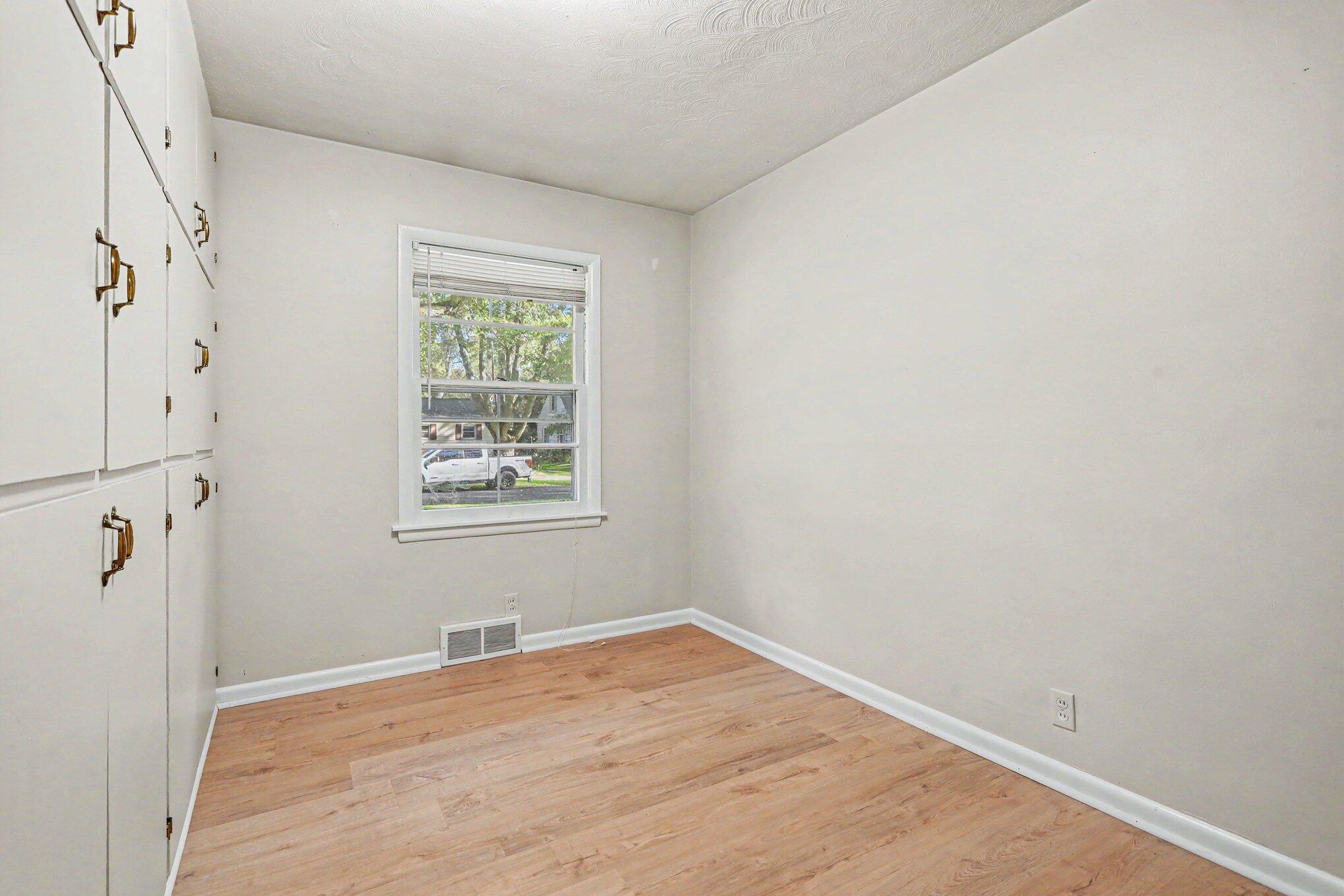 3703 Iroquois Trail Kalamazoo MI 49006