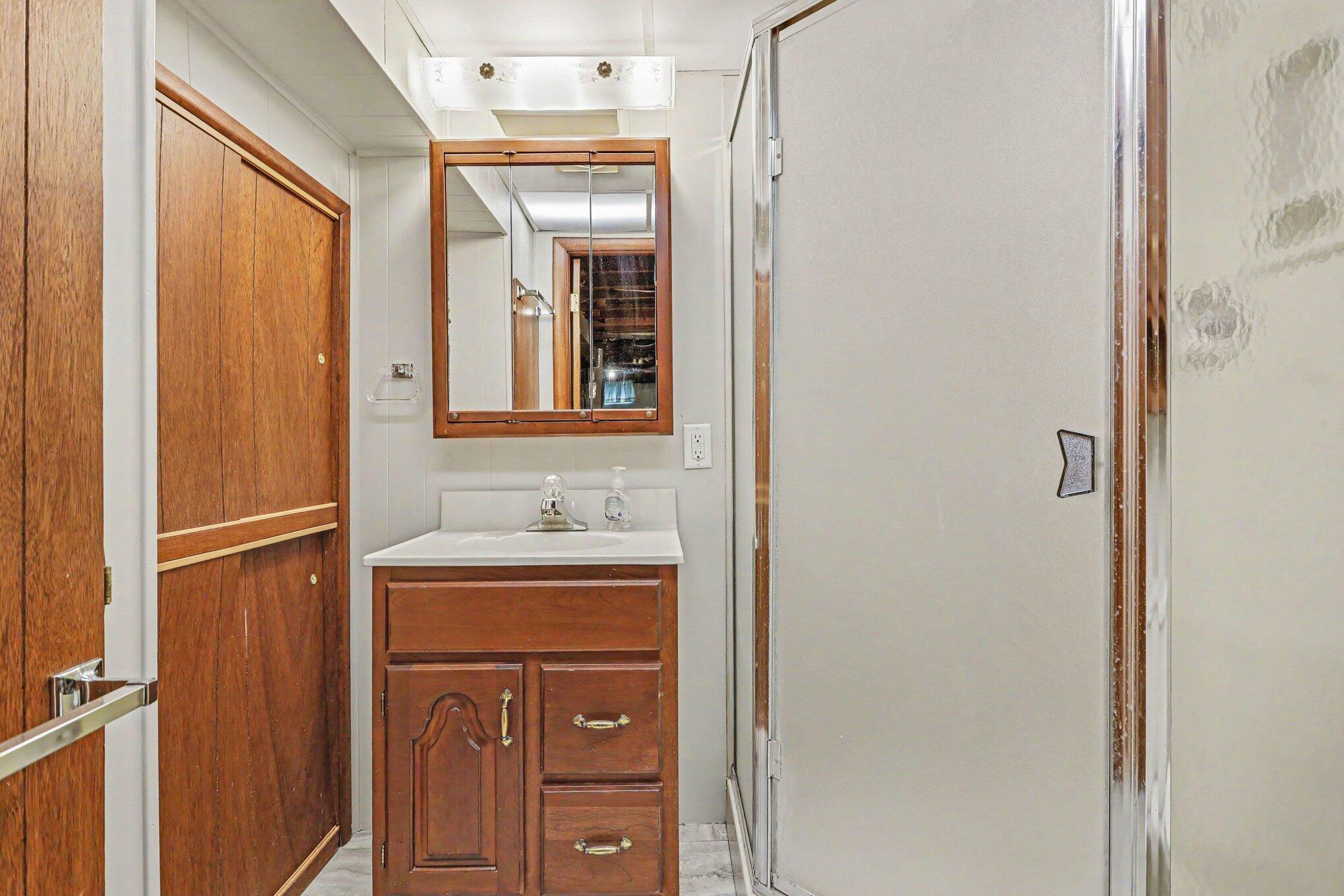 3703 Iroquois Trail Kalamazoo MI 49006