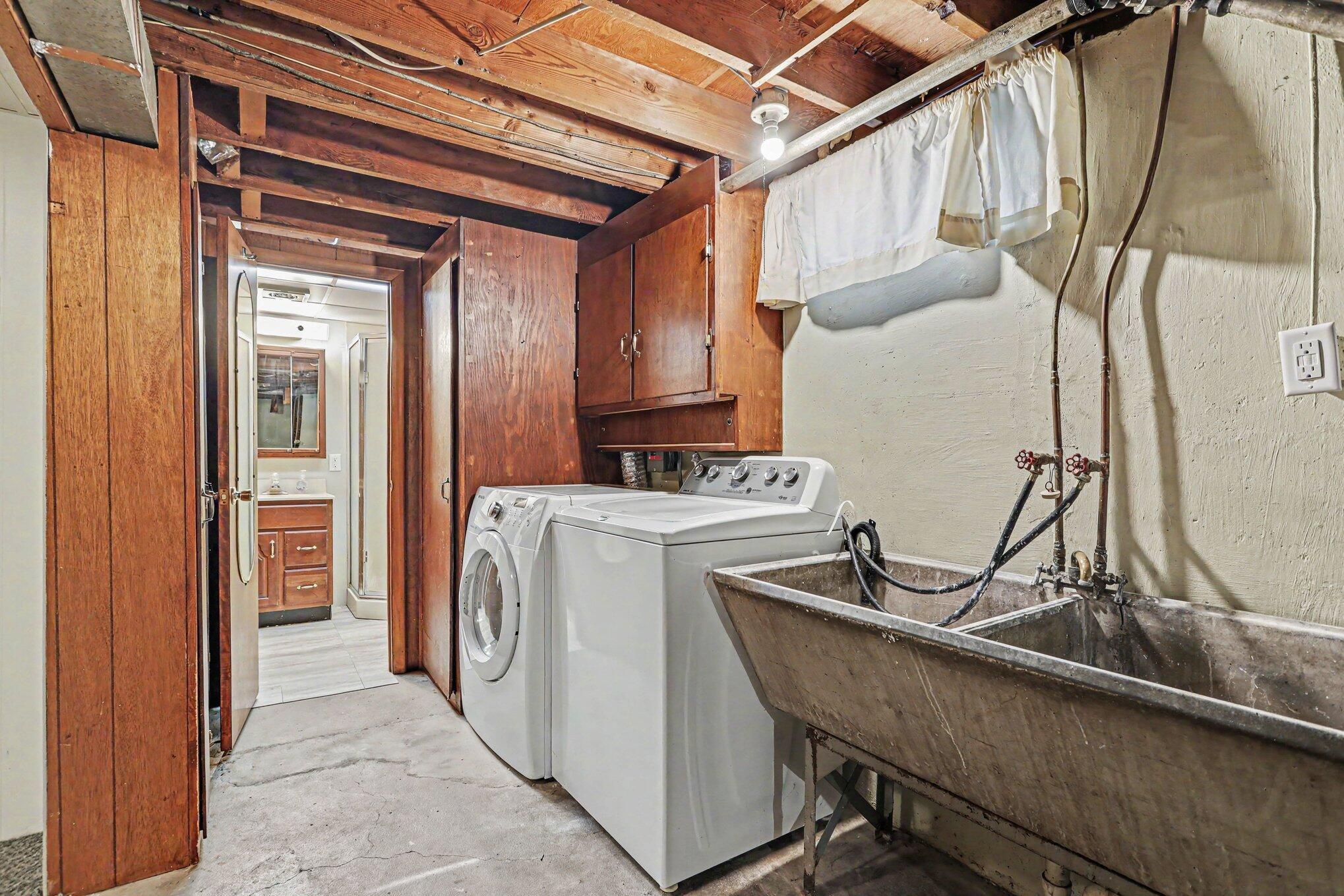 3703 Iroquois Trail Kalamazoo MI 49006