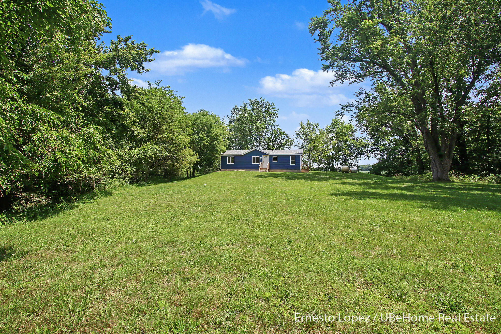 1465 64th Street Fennville MI 49408