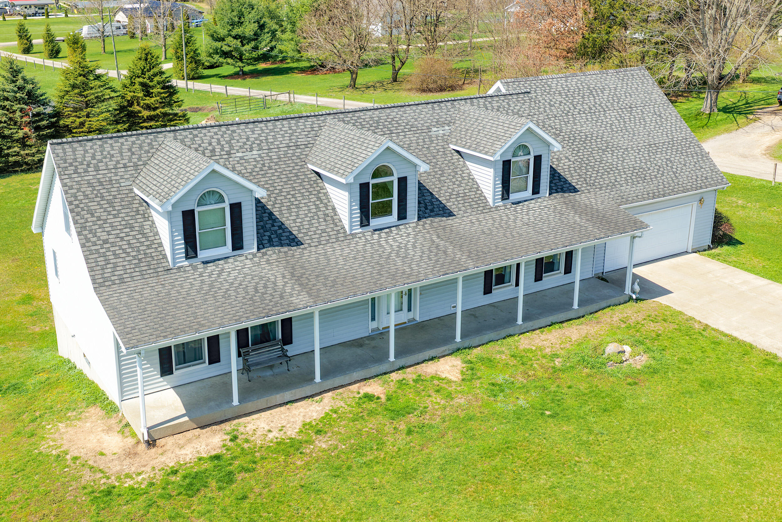 69500 Christiana Lake Road Edwardsburg MI 49112