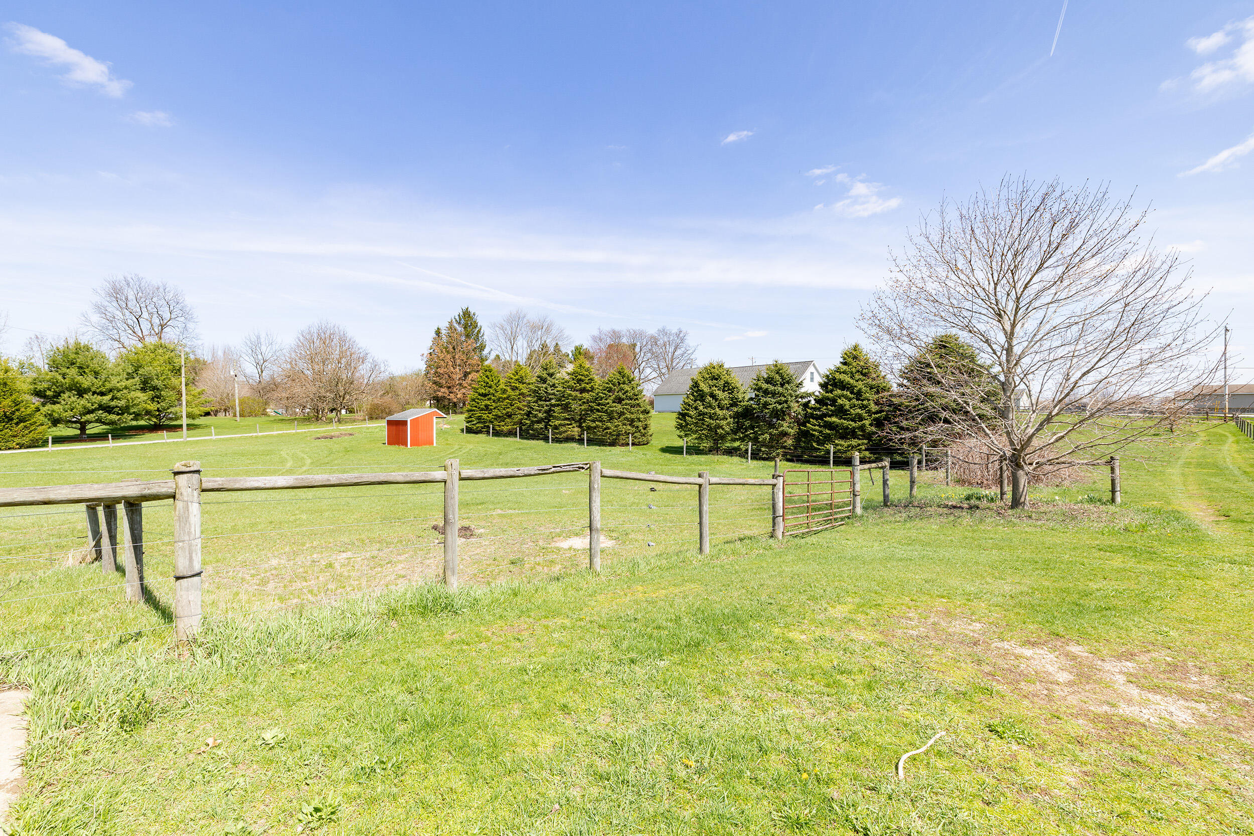 69500 Christiana Lake Road Edwardsburg MI 49112