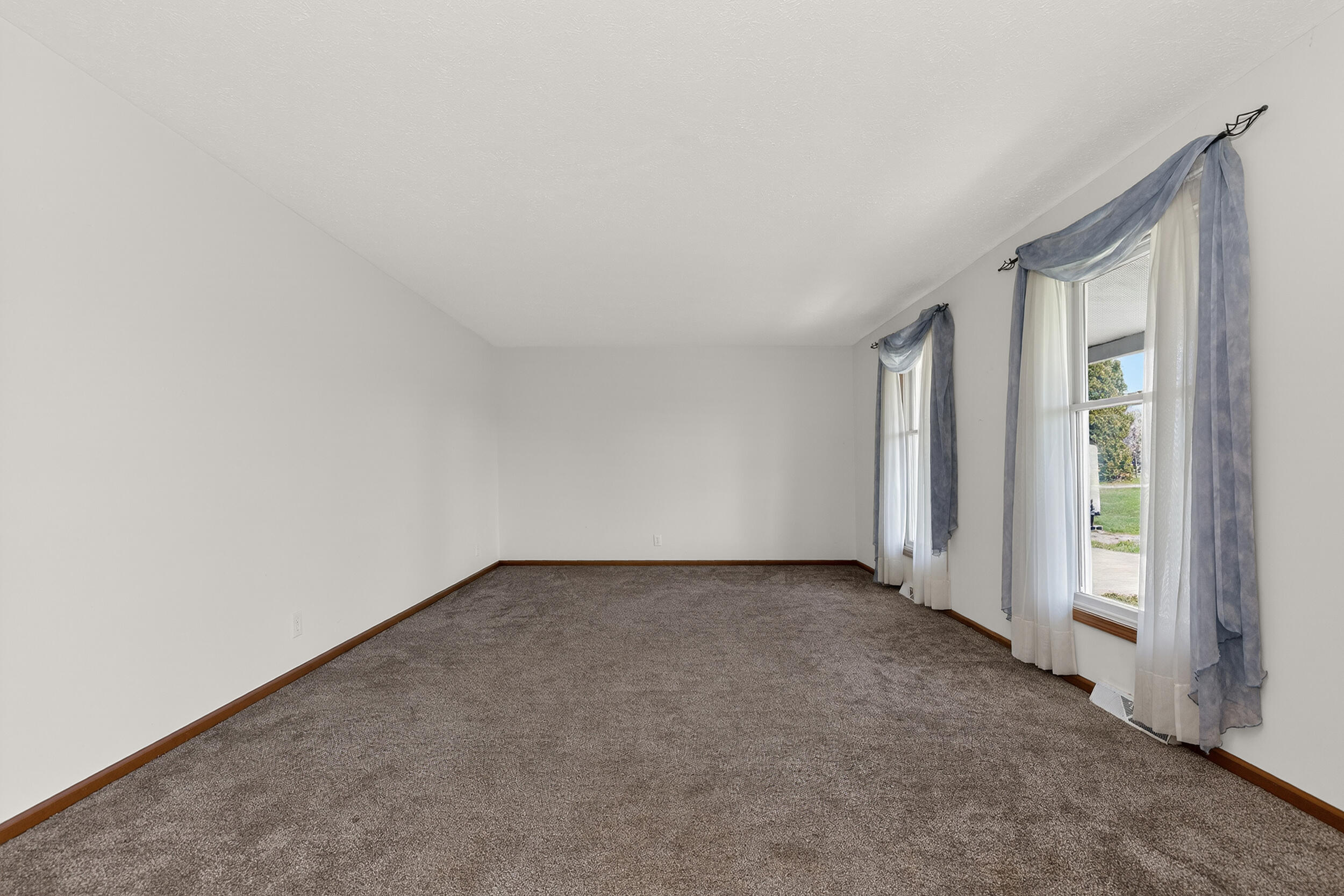 69500 Christiana Lake Road Edwardsburg MI 49112