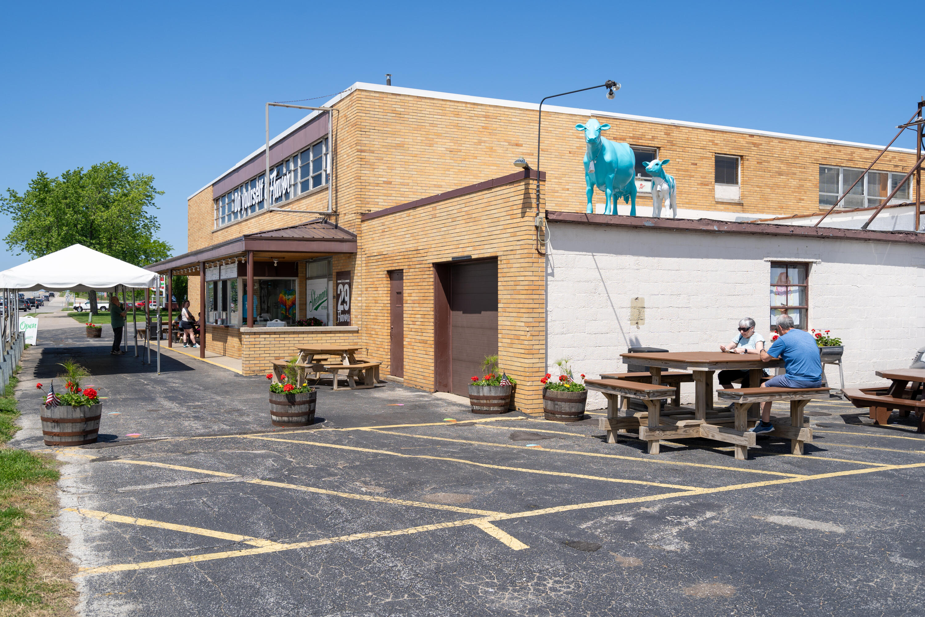 1447 71 1/2 Street South Haven MI 49090