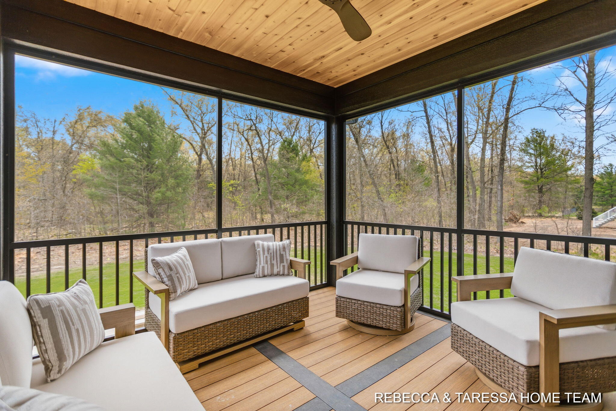 400 Sabine Drive Muskegon MI 49442