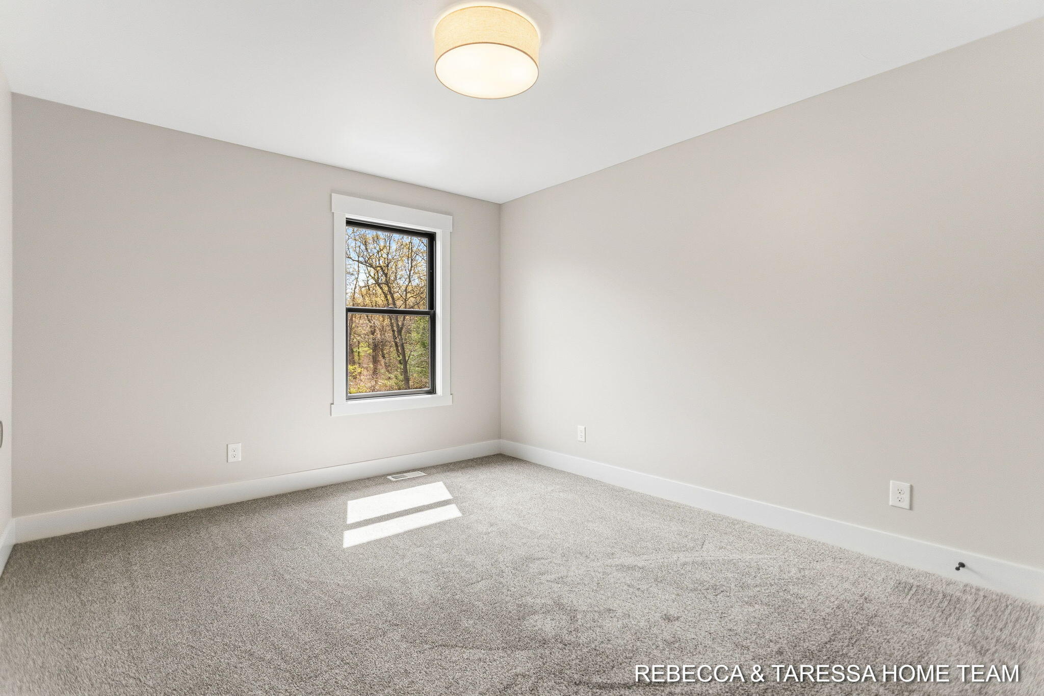 400 Sabine Drive Muskegon MI 49442