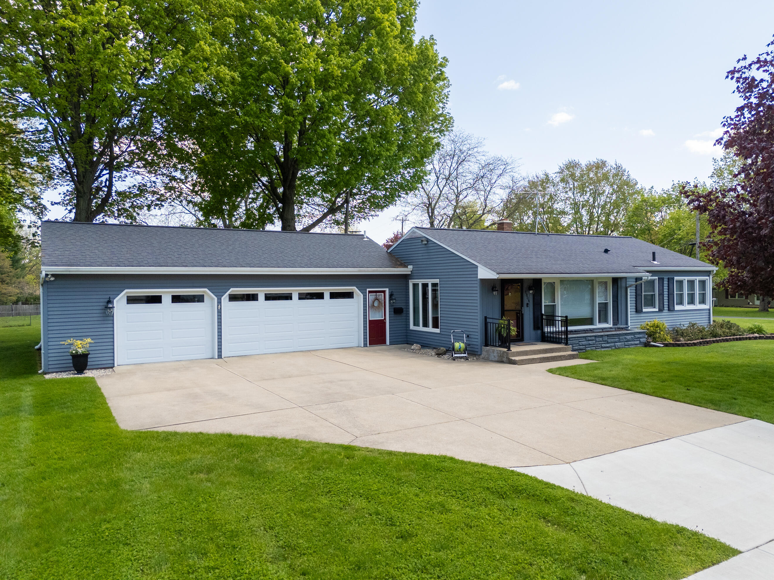 1904 Seminole Street Kalamazoo MI 49006