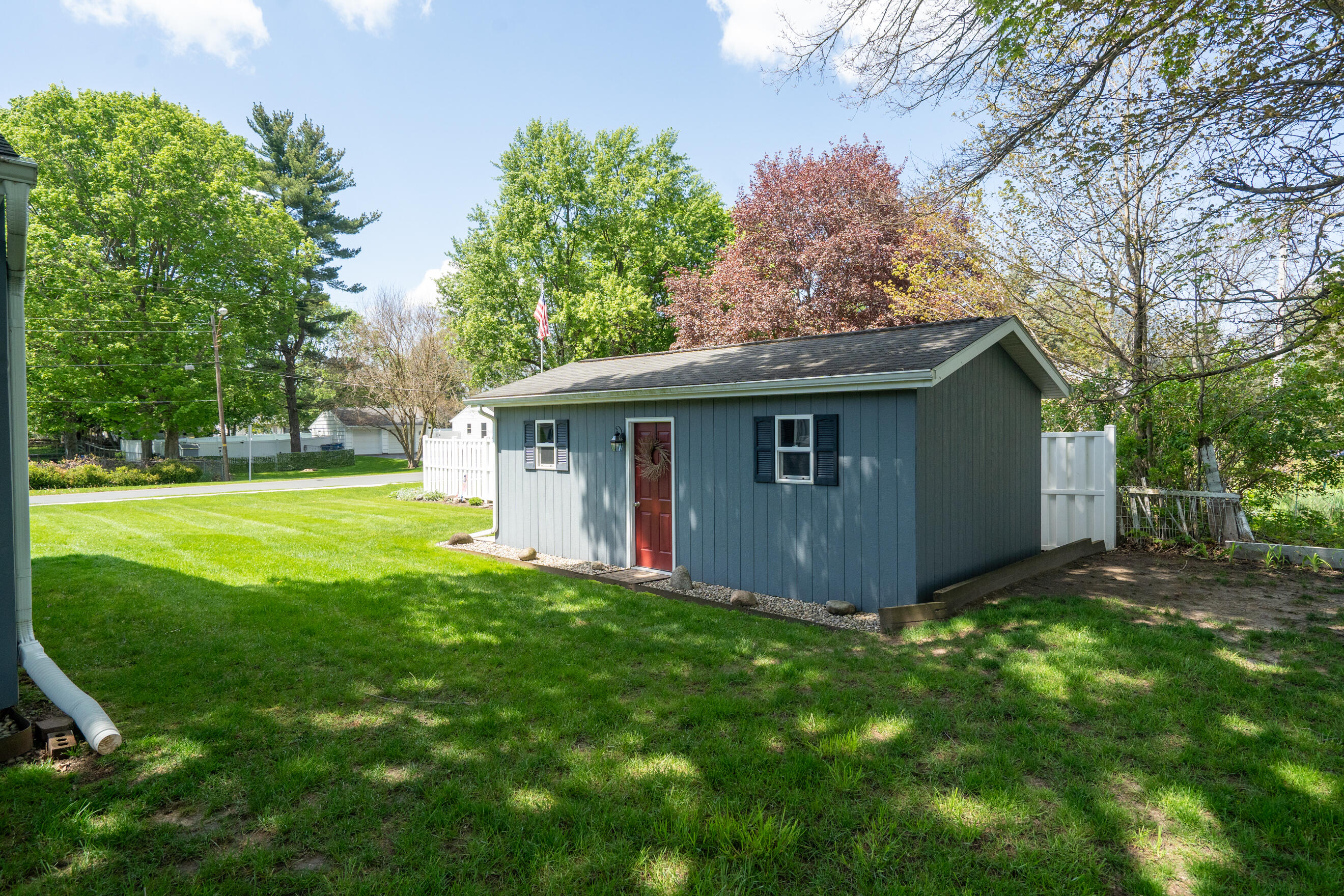 1904 Seminole Street Kalamazoo MI 49006