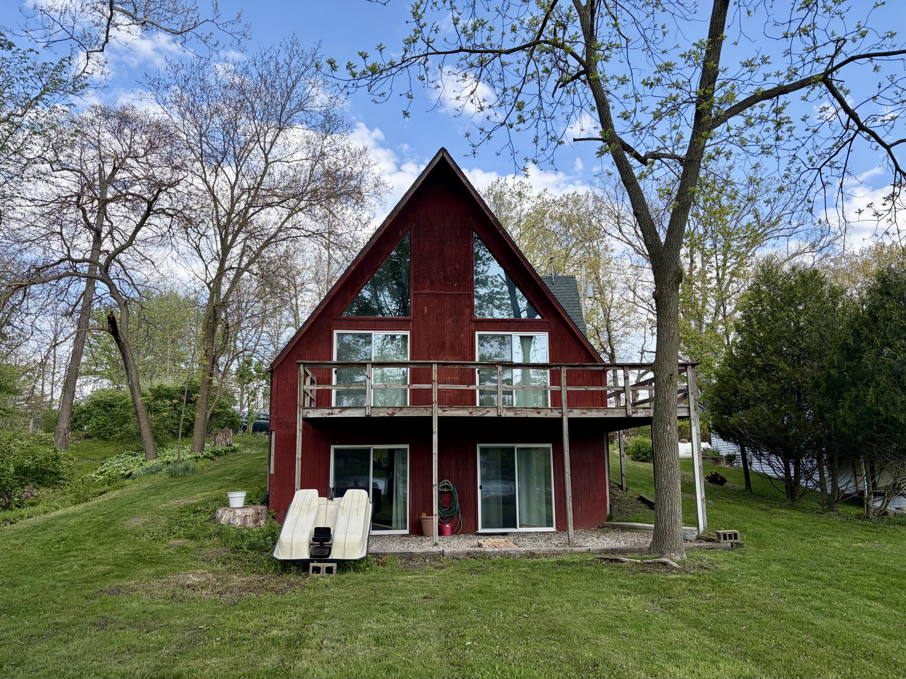 45601 Peninsula Drive E Grand Junction MI 49056
