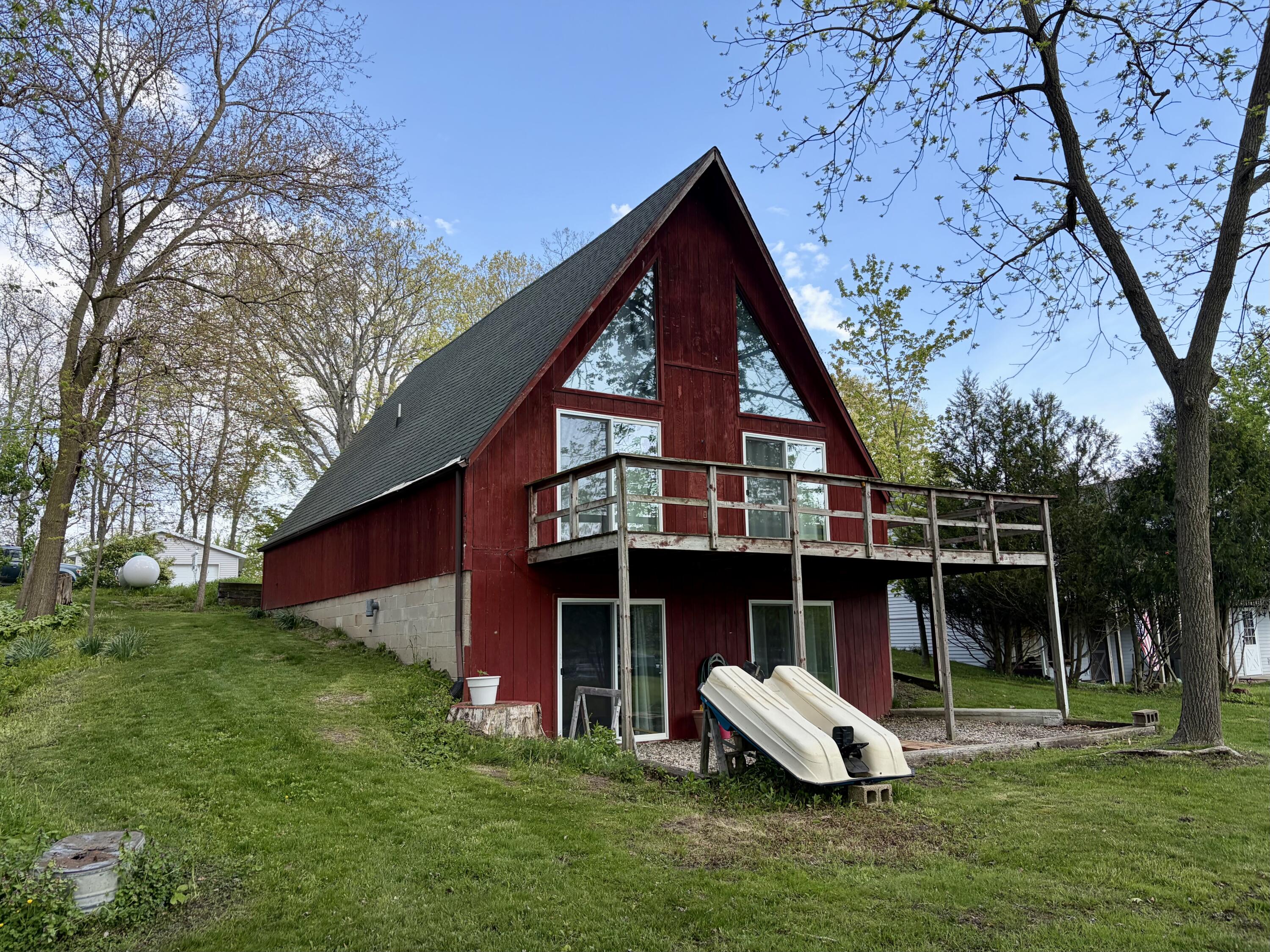 45601 Peninsula Drive E Grand Junction MI 49056