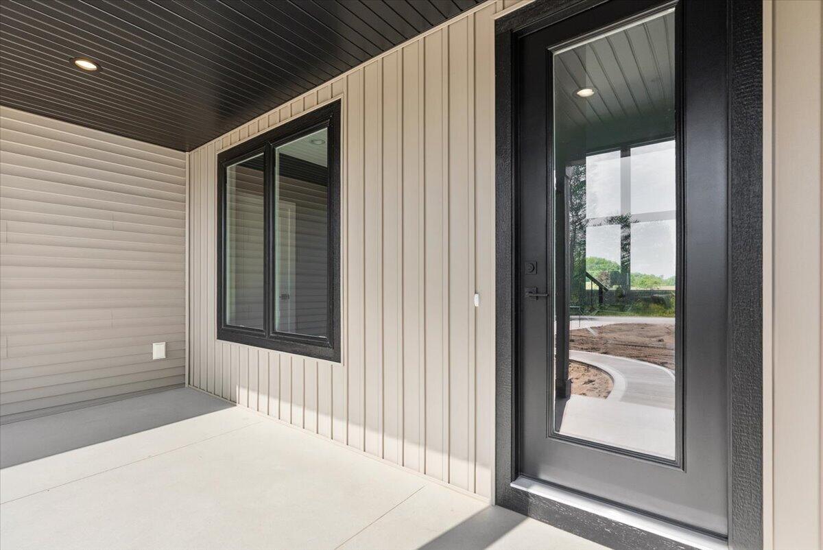 4564 Winding Creek Lane Zeeland MI 49464