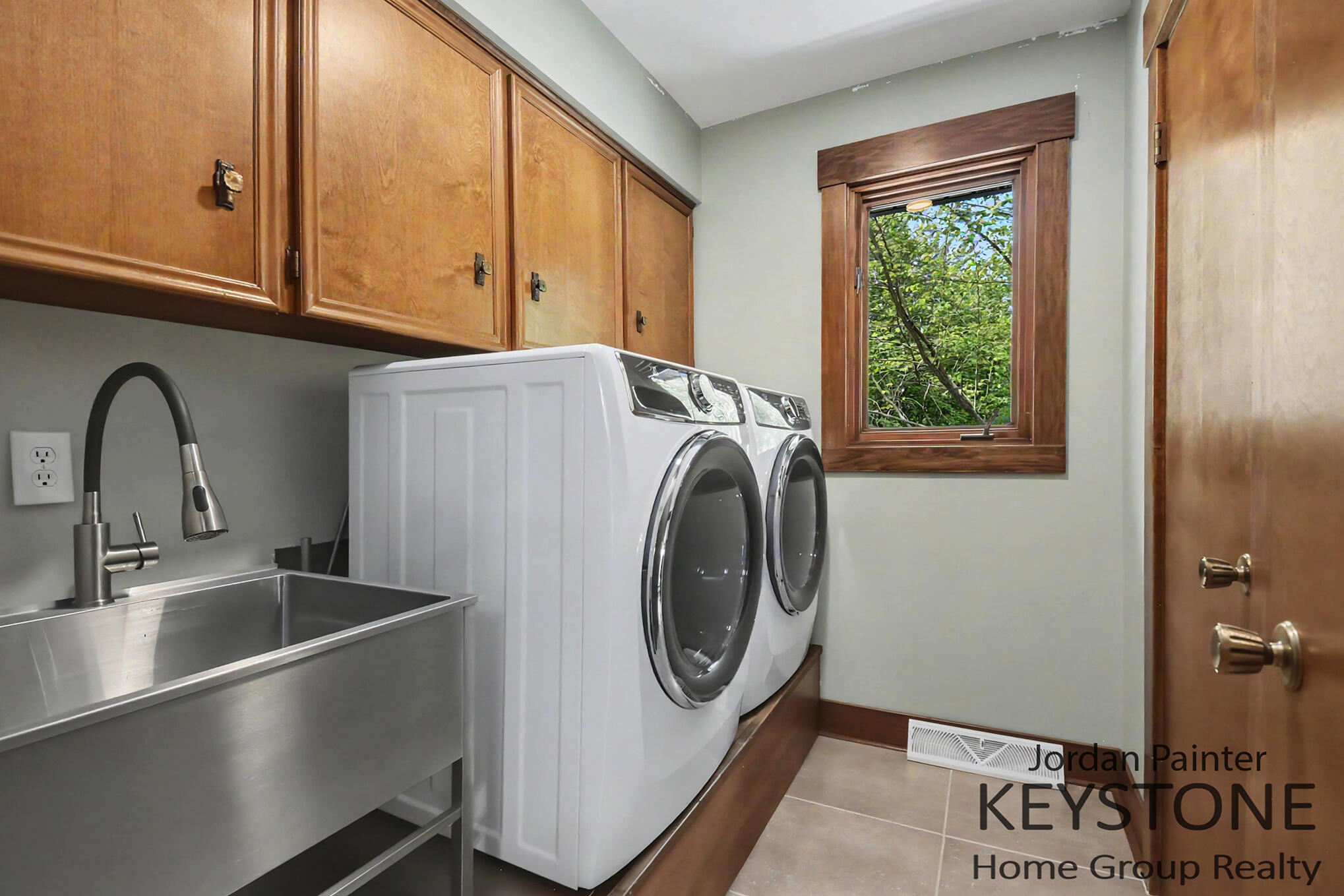 5964 Chicago Drive Zeeland MI 49464