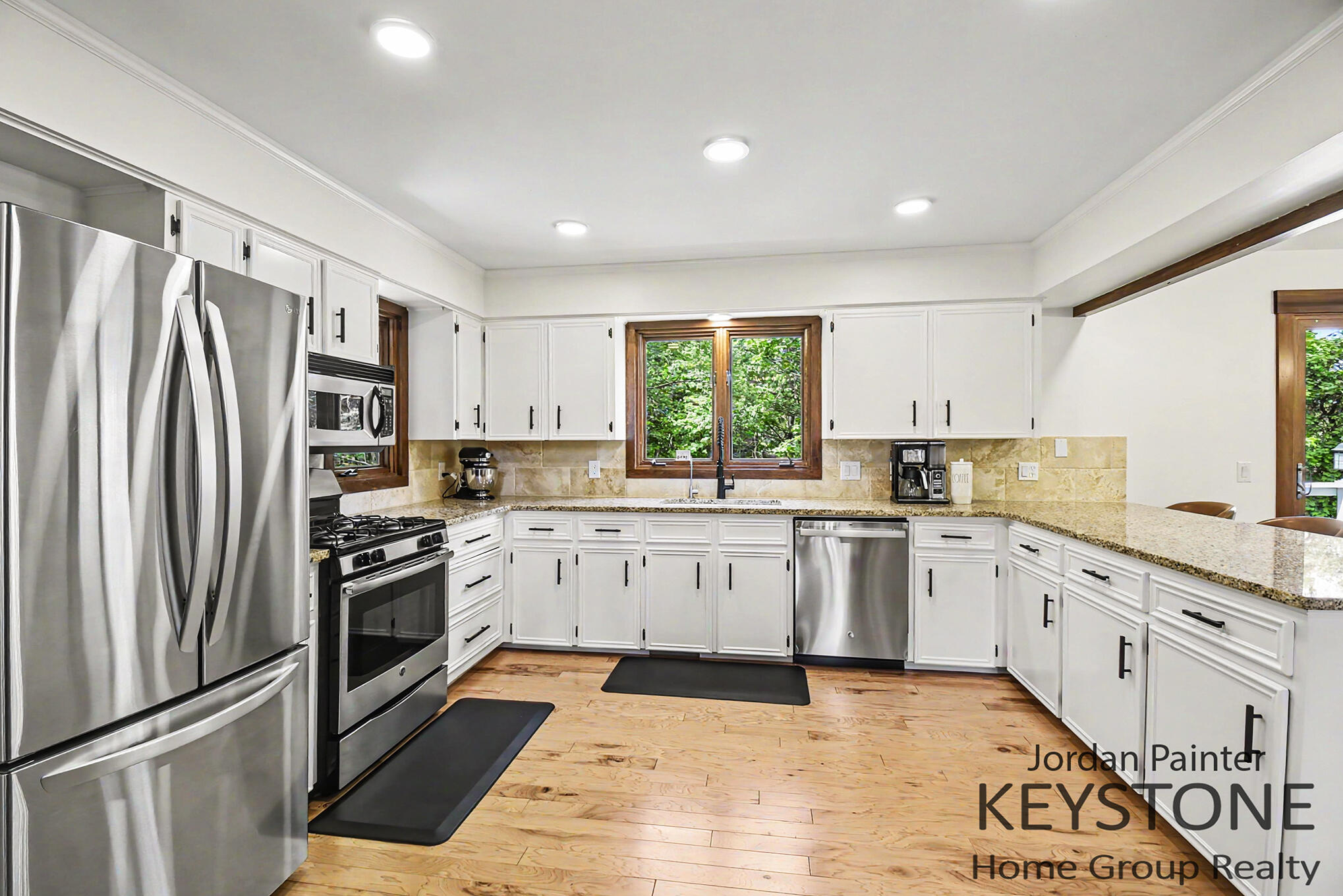 5964 Chicago Drive Zeeland MI 49464