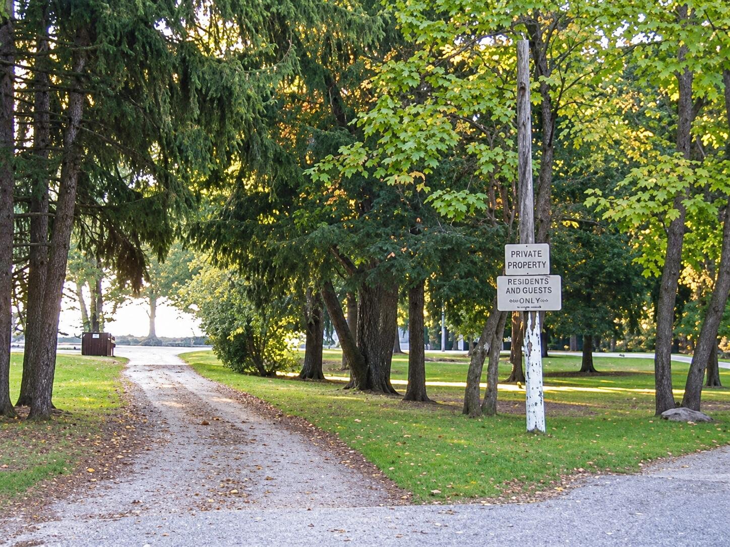 6133 Madison Street Coloma MI 49038