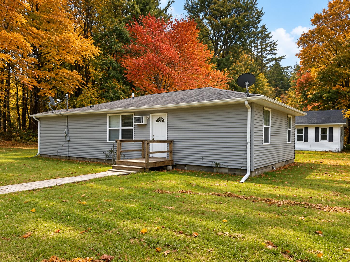 6133 Madison Coloma MI 49038