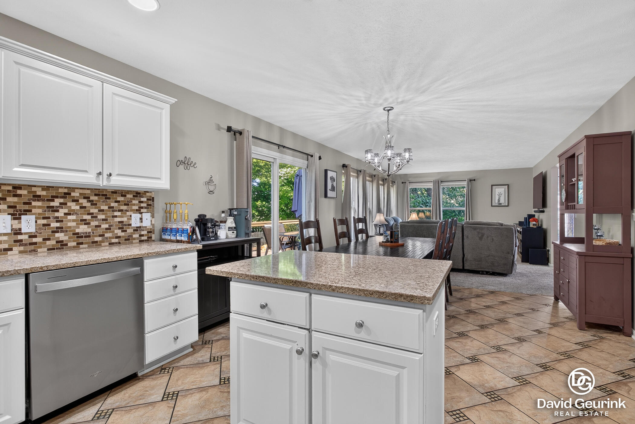 8666 Suntree Drive Zeeland MI 49464