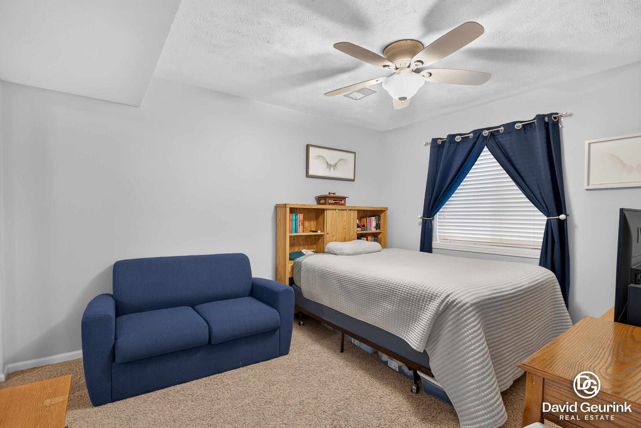 8666 Suntree Drive Zeeland MI 49464