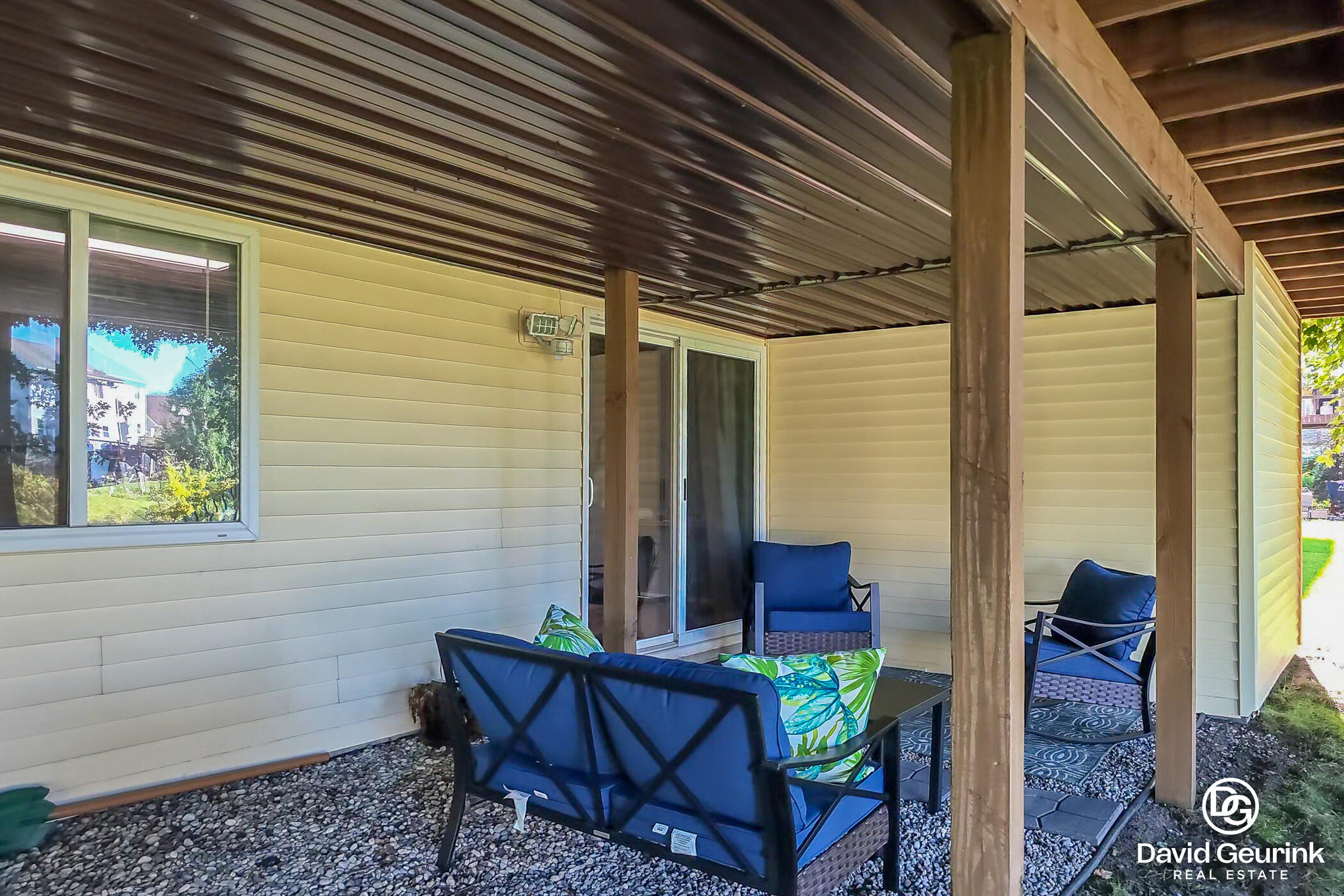8666 Suntree Drive Zeeland MI 49464