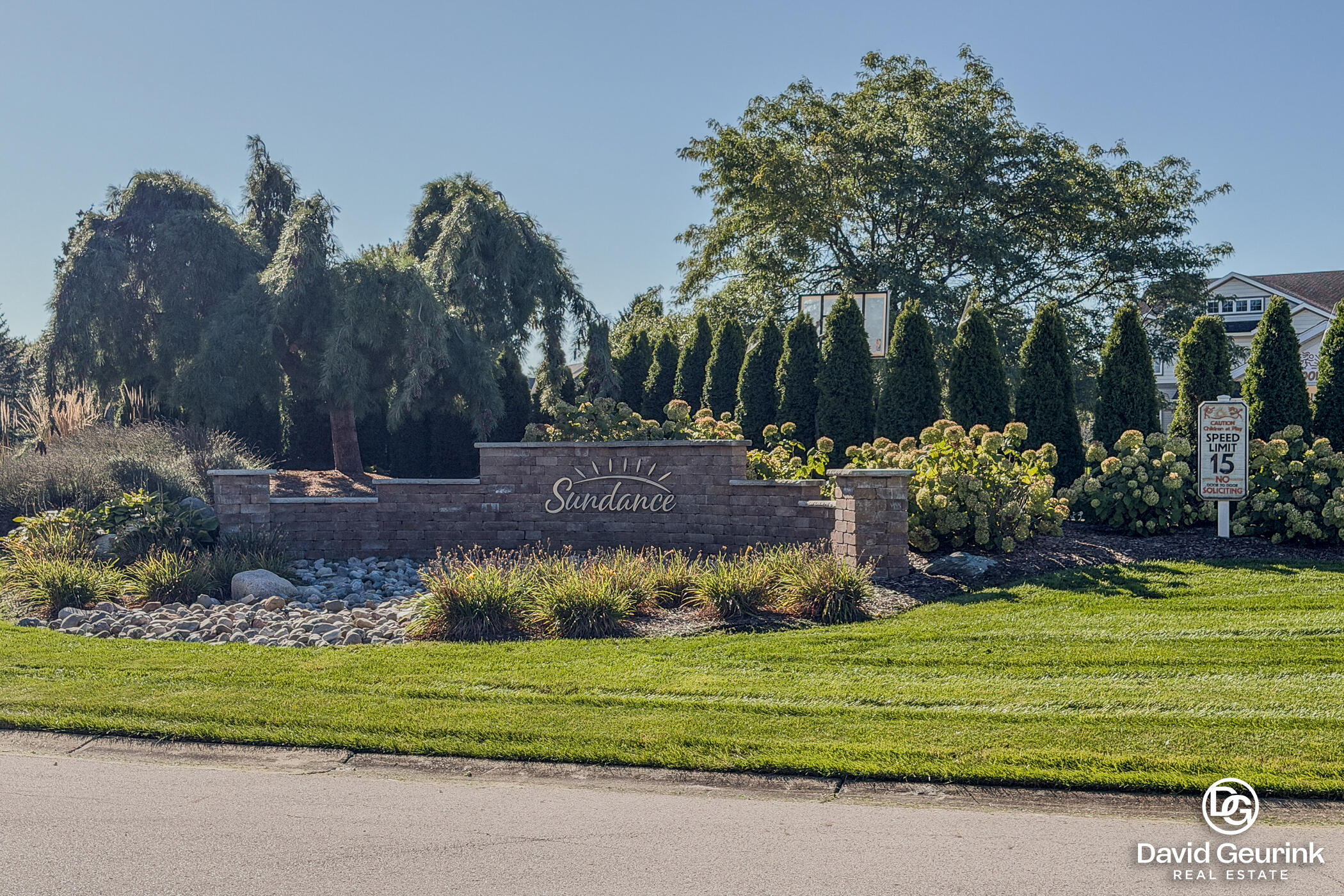 8666 Suntree Drive Zeeland MI 49464