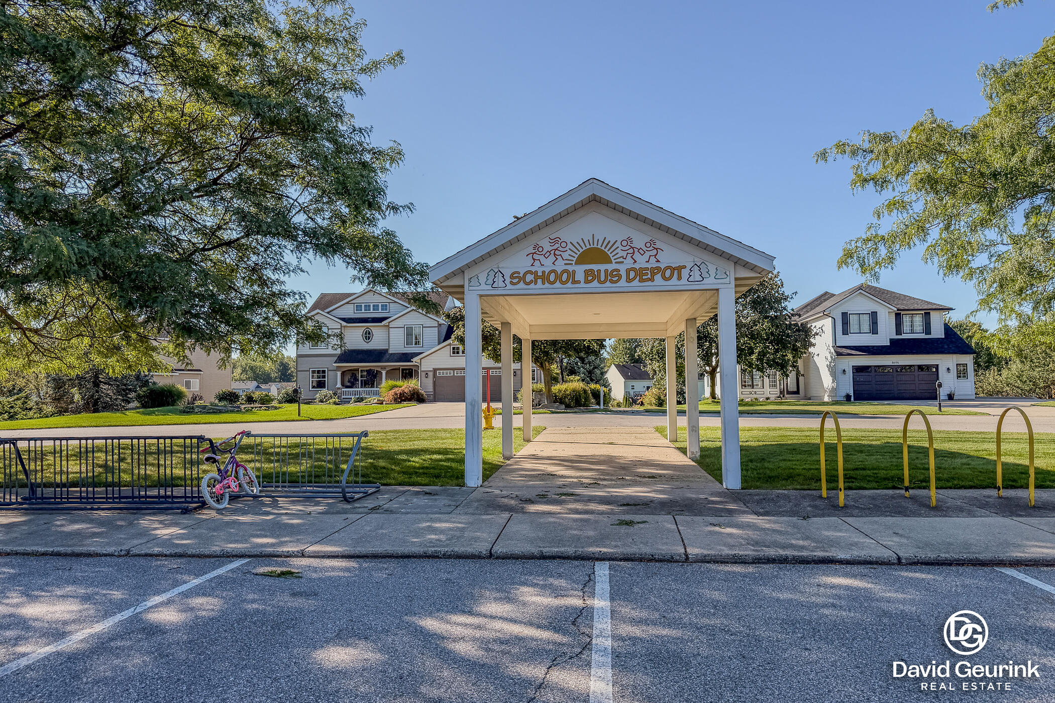 8666 Suntree Drive Zeeland MI 49464