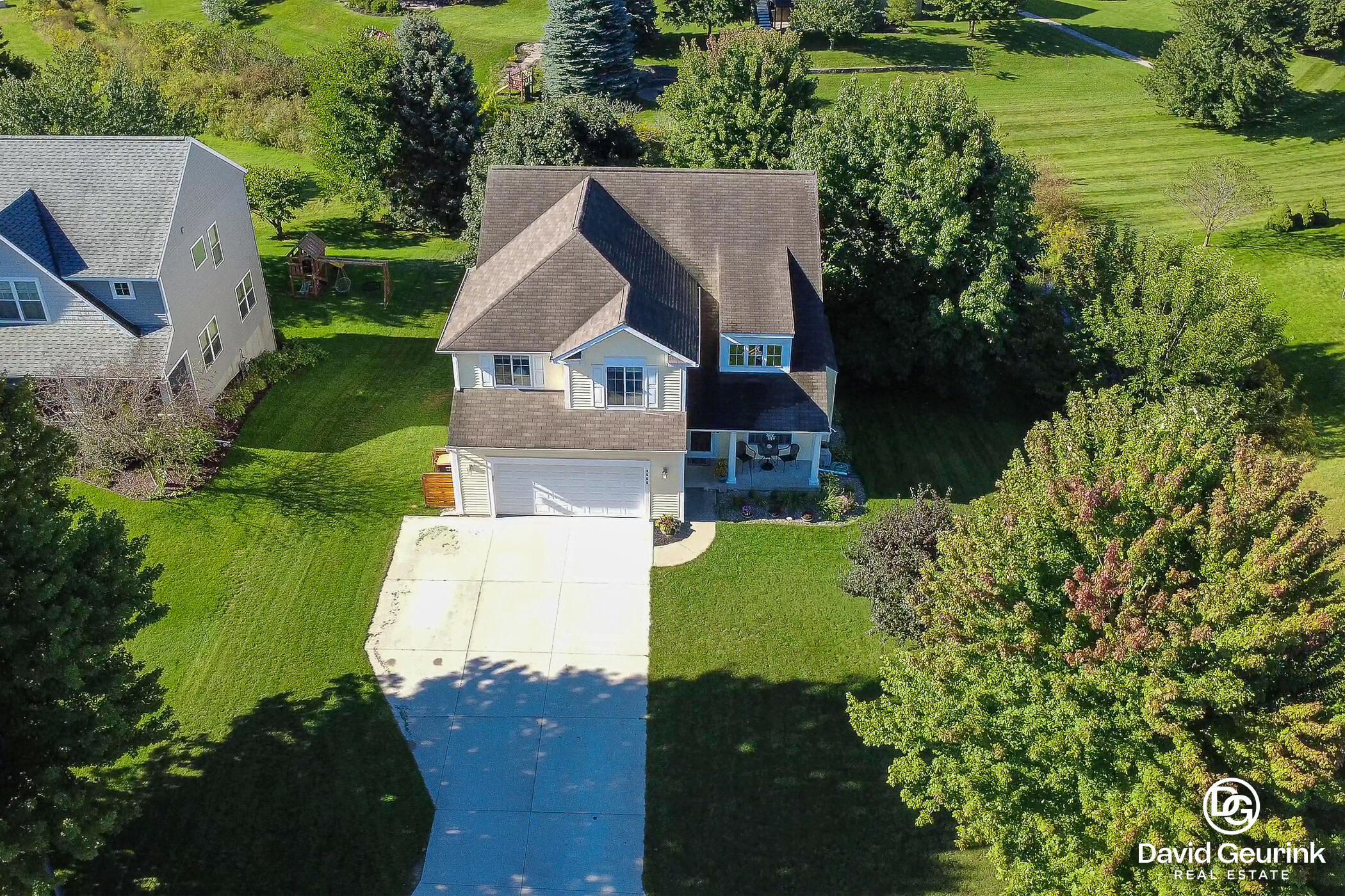 8666 Suntree Drive Zeeland MI 49464
