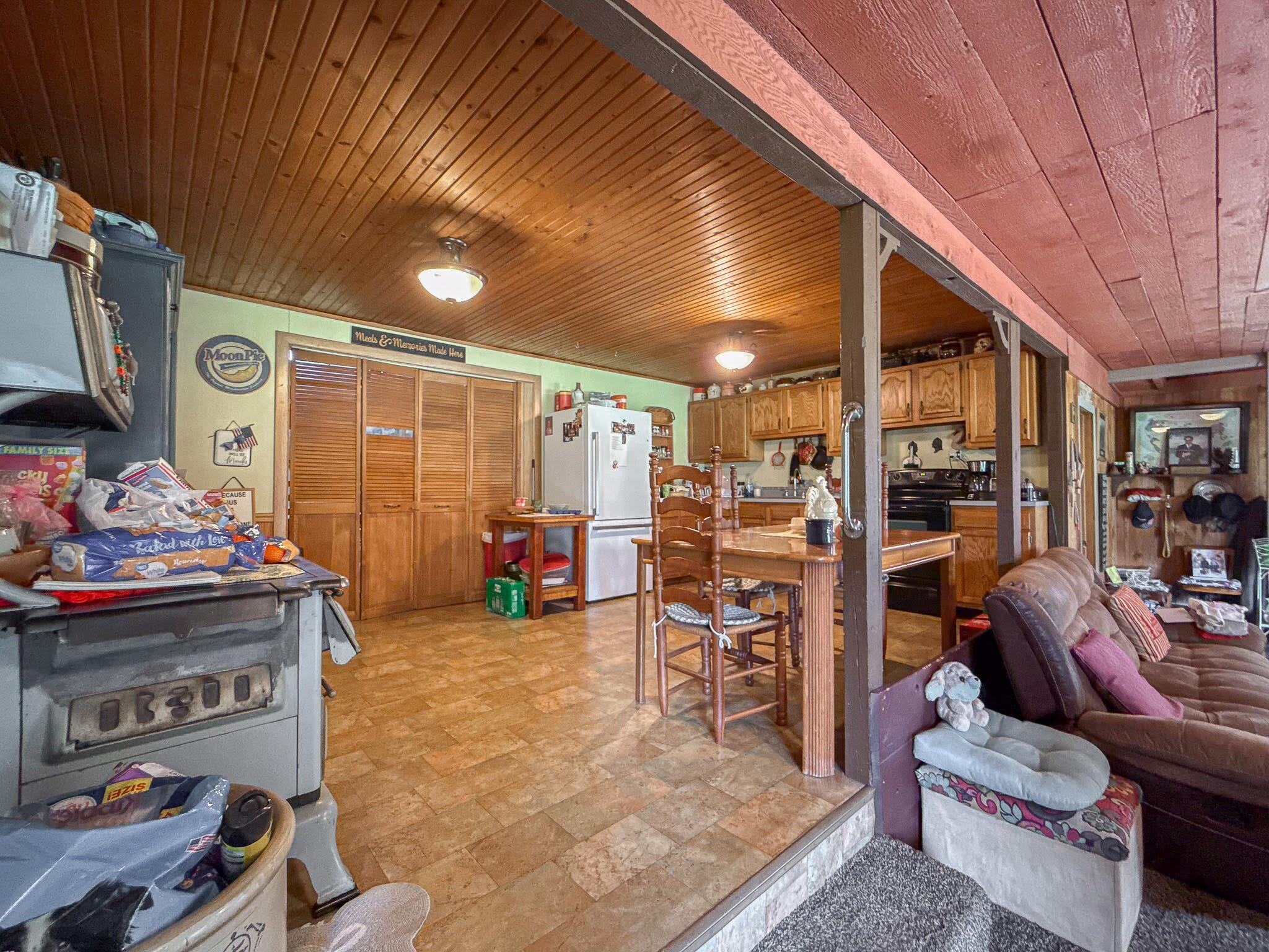 92079 54th Street Dowagiac MI 49047
