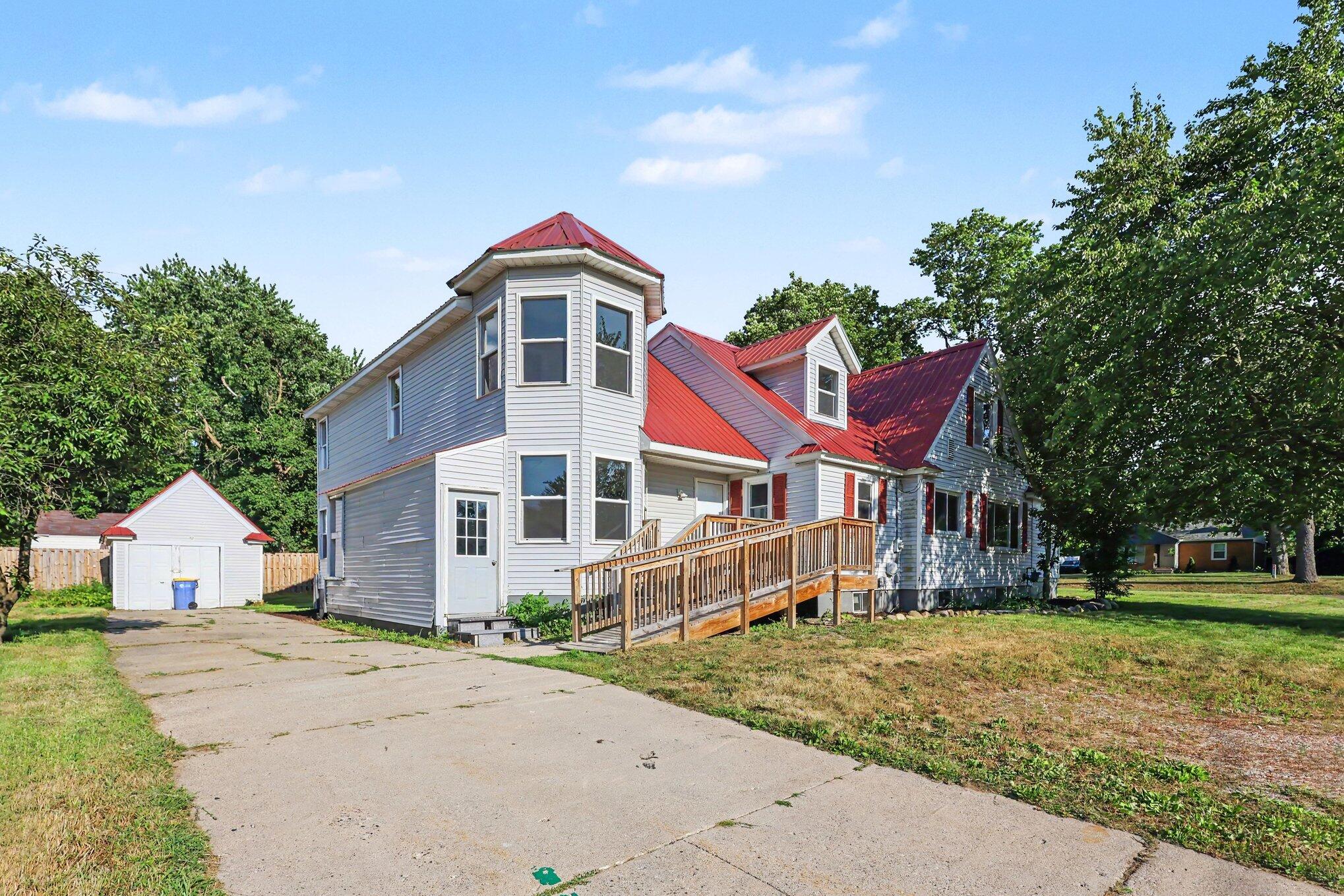 631 3 Mile Road NE Grand Rapids MI 49505