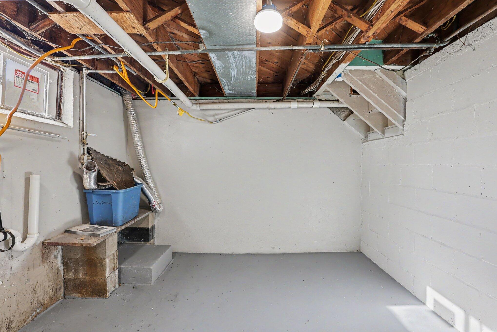 631 3 Mile Road NE Grand Rapids MI 49505