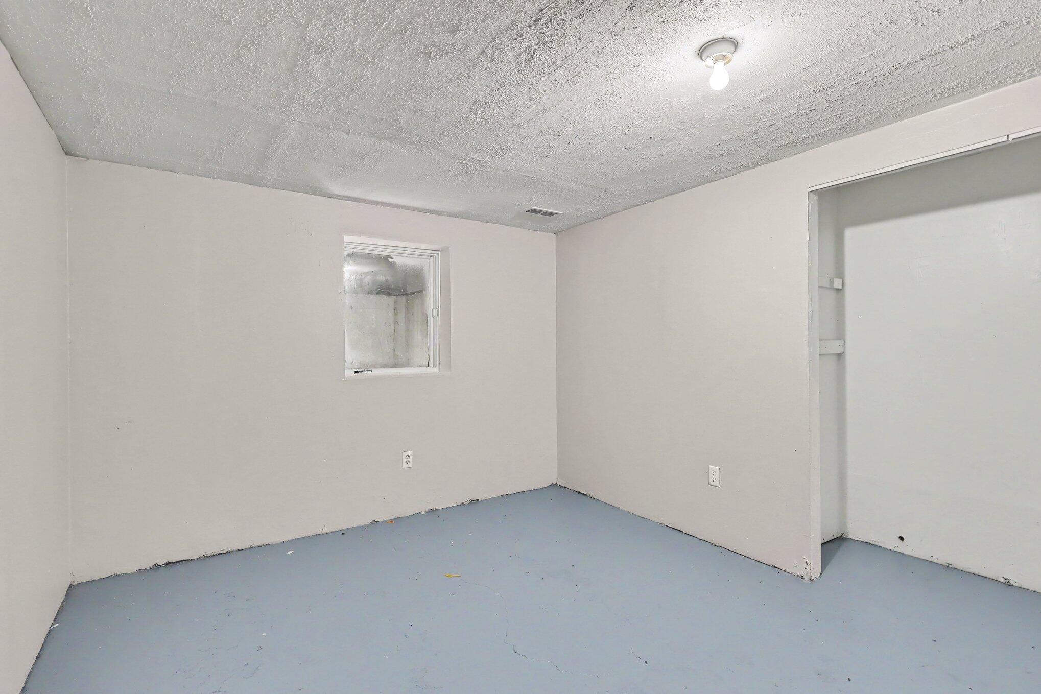 631 3 Mile Road NE Grand Rapids MI 49505