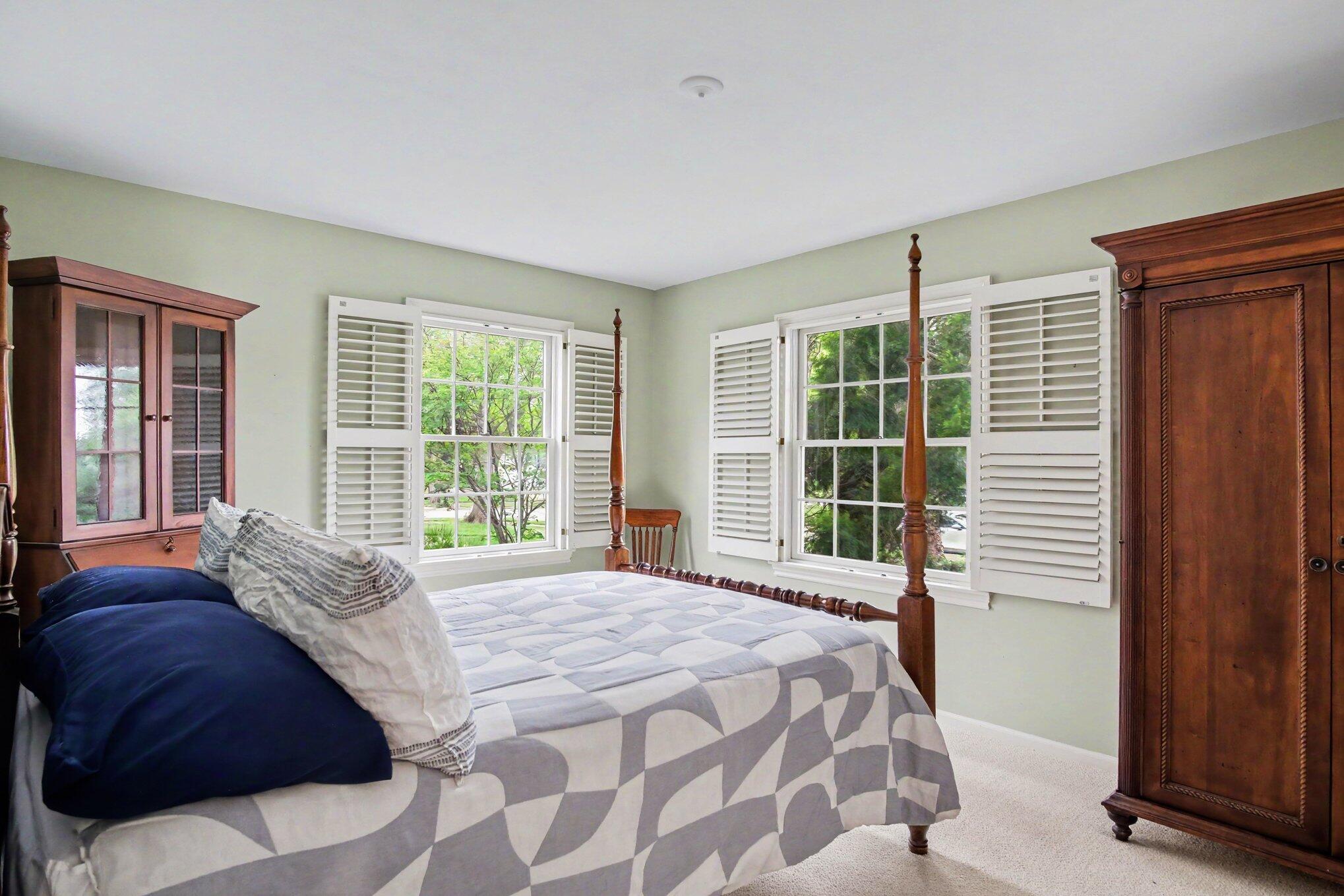 2231 Ridgecroft Avenue SE Grand Rapids MI 49546