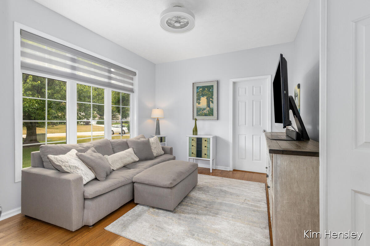 7455 Decosta Drive NE Rockford MI 49341