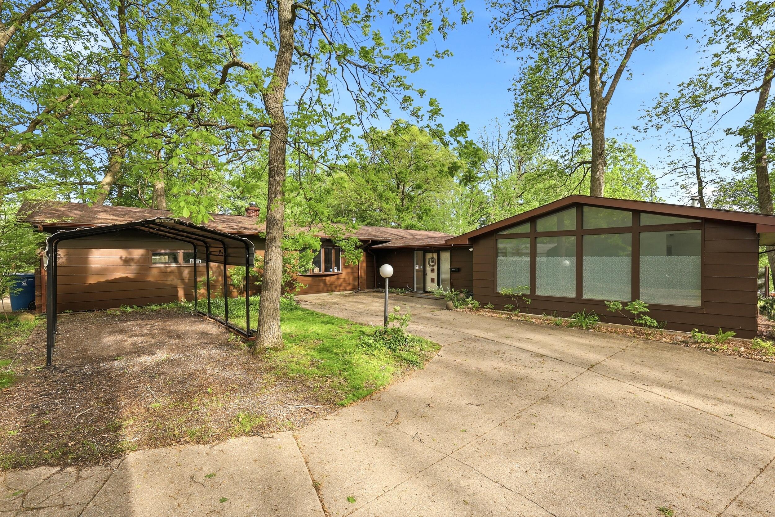 733 N Dartmouth Street Kalamazoo MI 49006