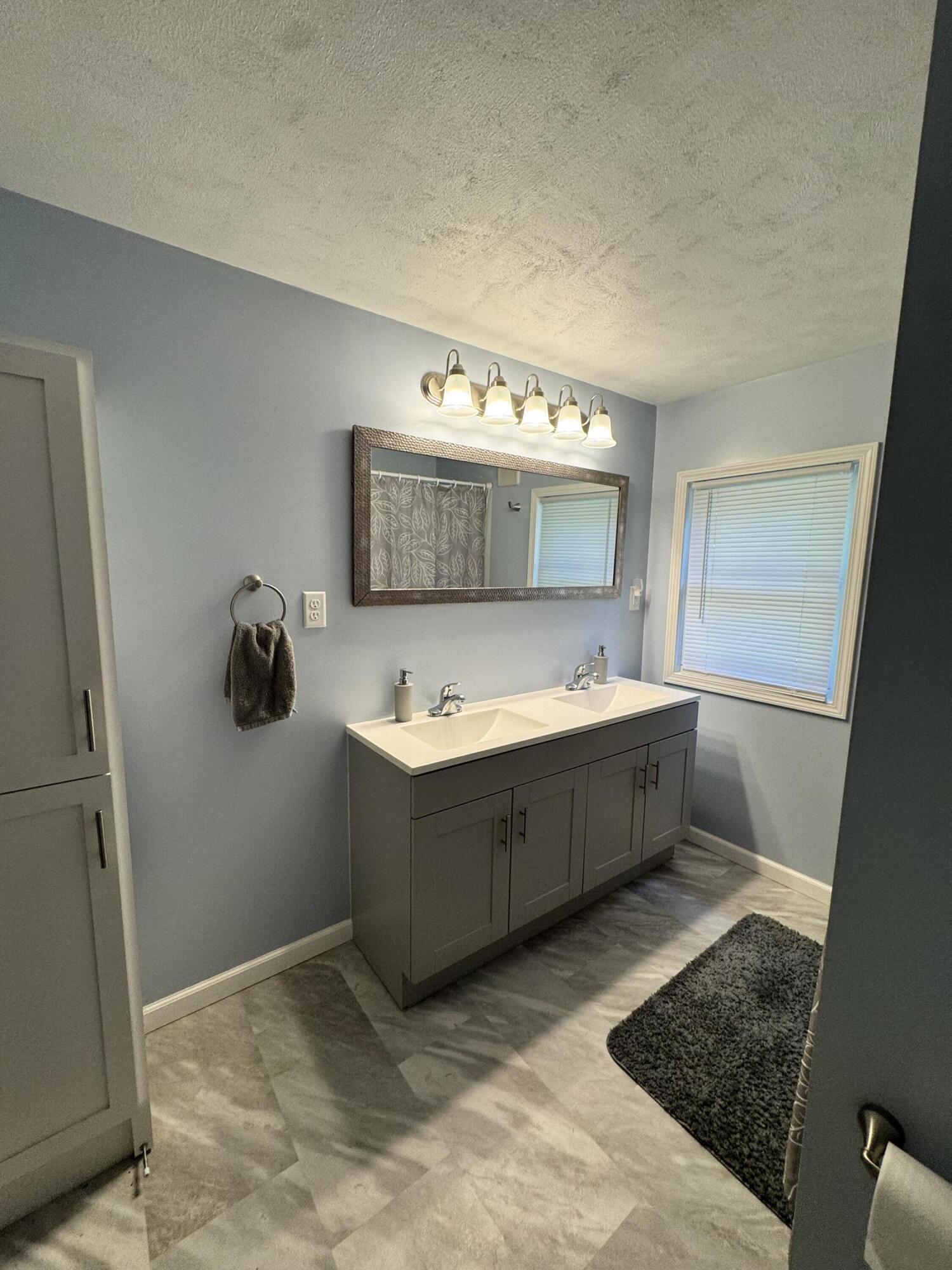 2888 Lyons Avenue Kalamazoo MI 49048
