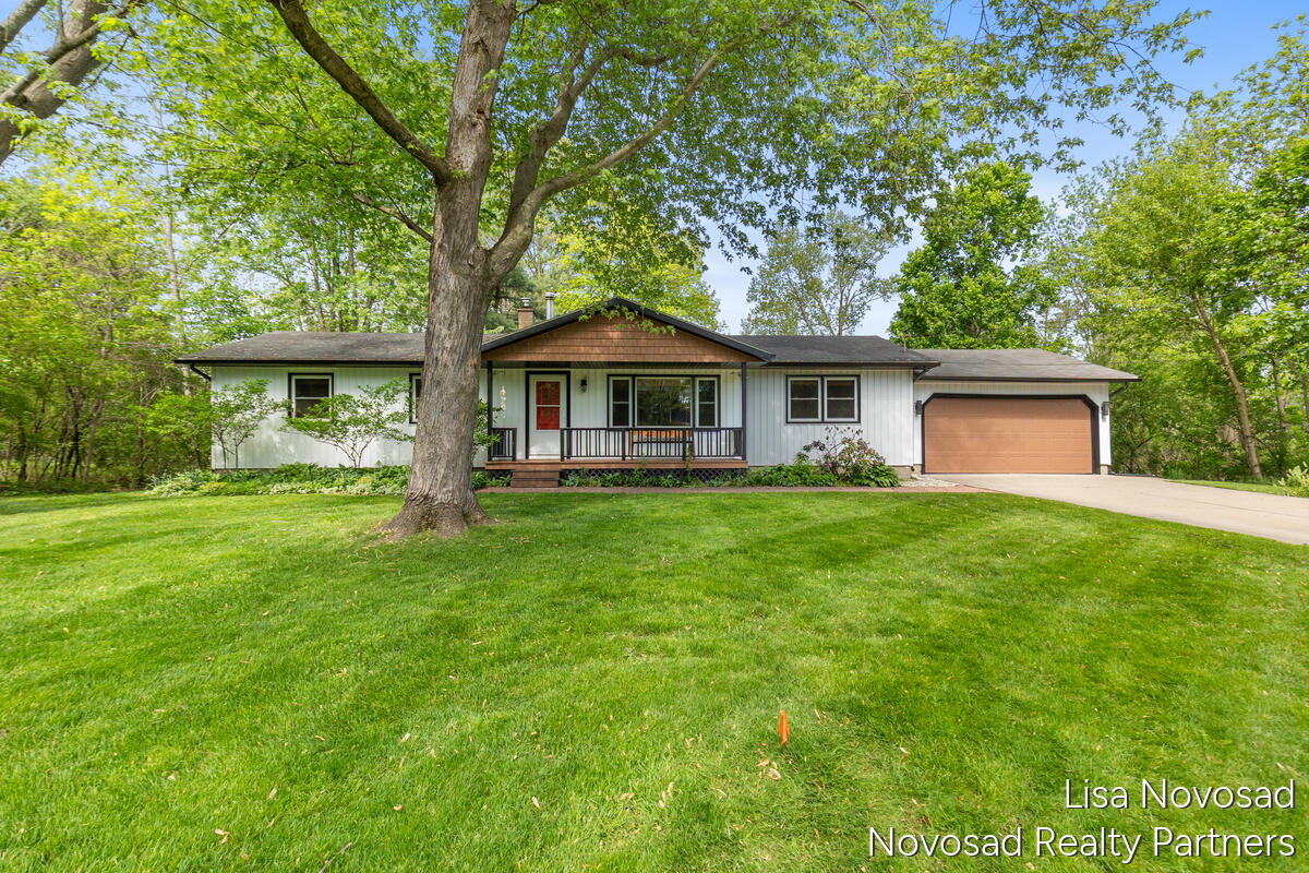 225 Alewa Drive NW Grand Rapids MI 49504