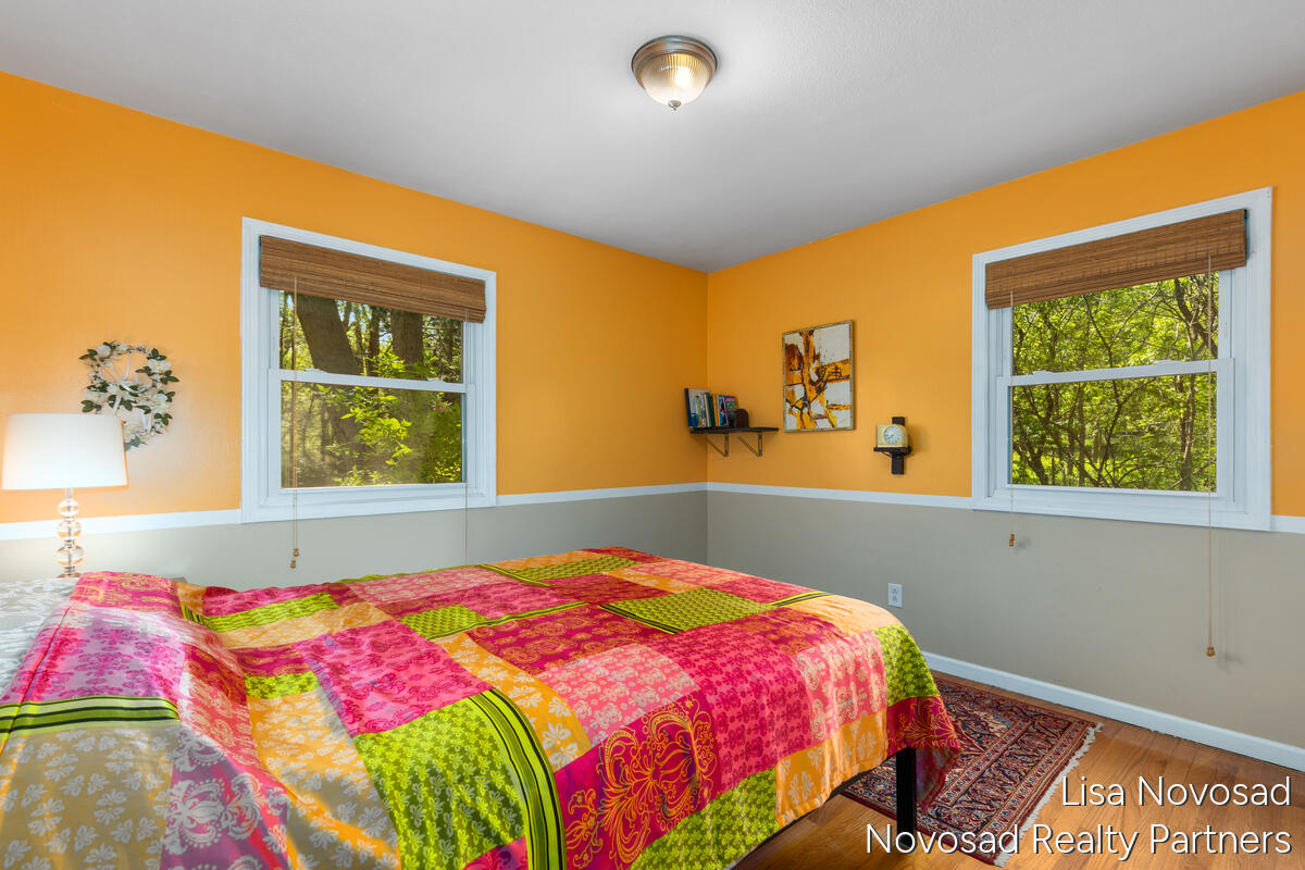225 Alewa Drive NW Grand Rapids MI 49504