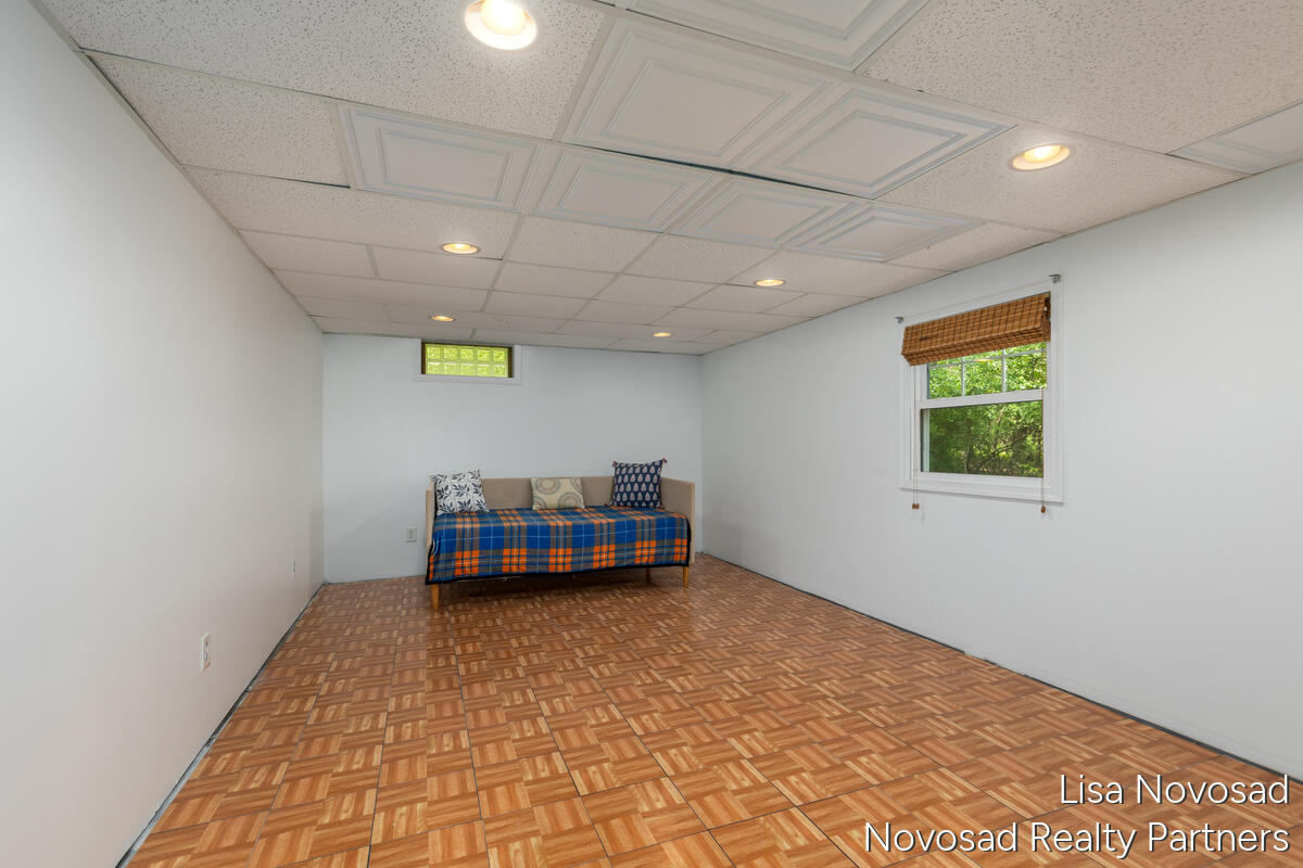 225 Alewa Drive NW Grand Rapids MI 49504